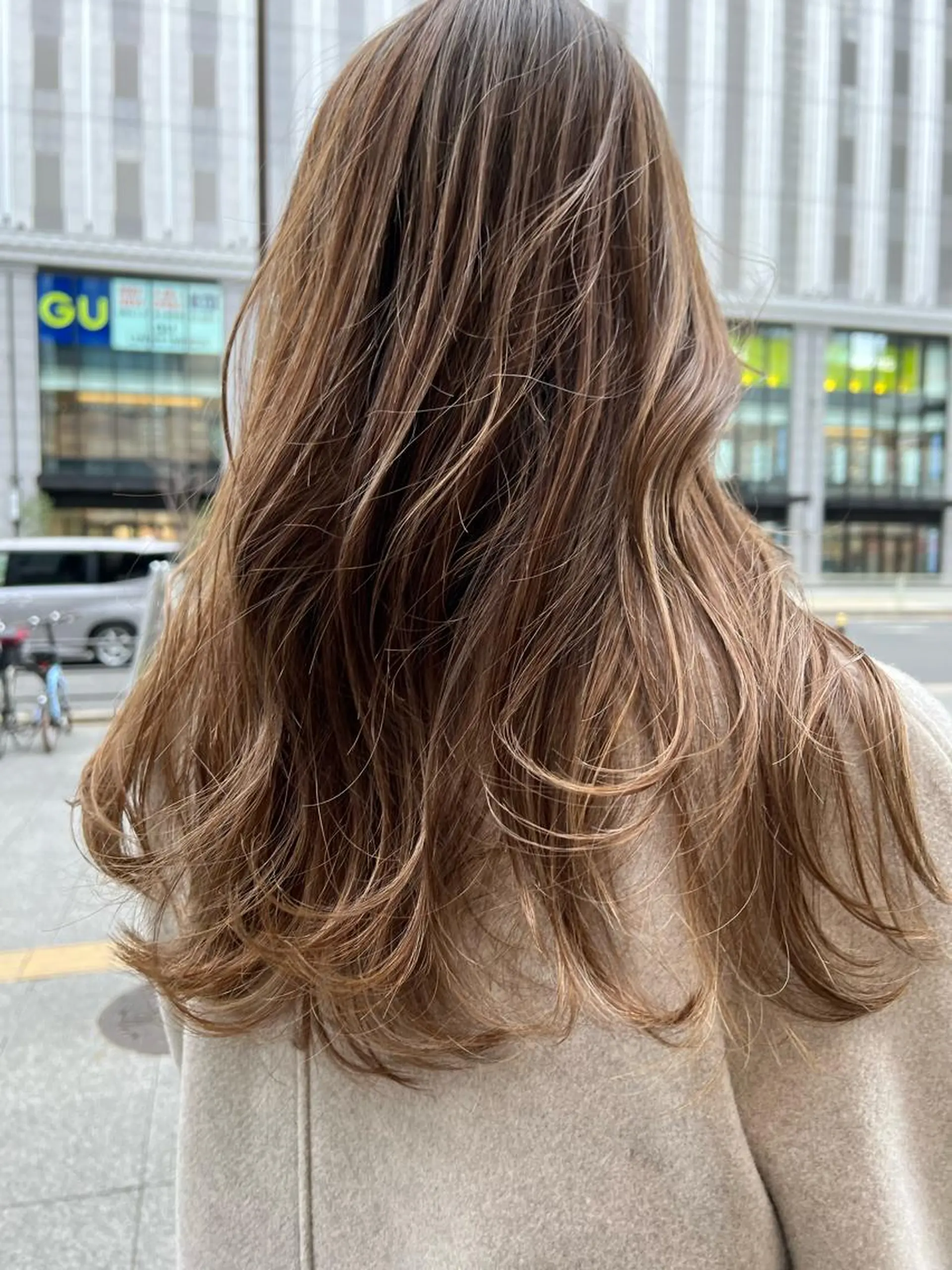 ロング カラー カット ヘアカラー トリートメント ツキノキ ミナのヘアスタイル