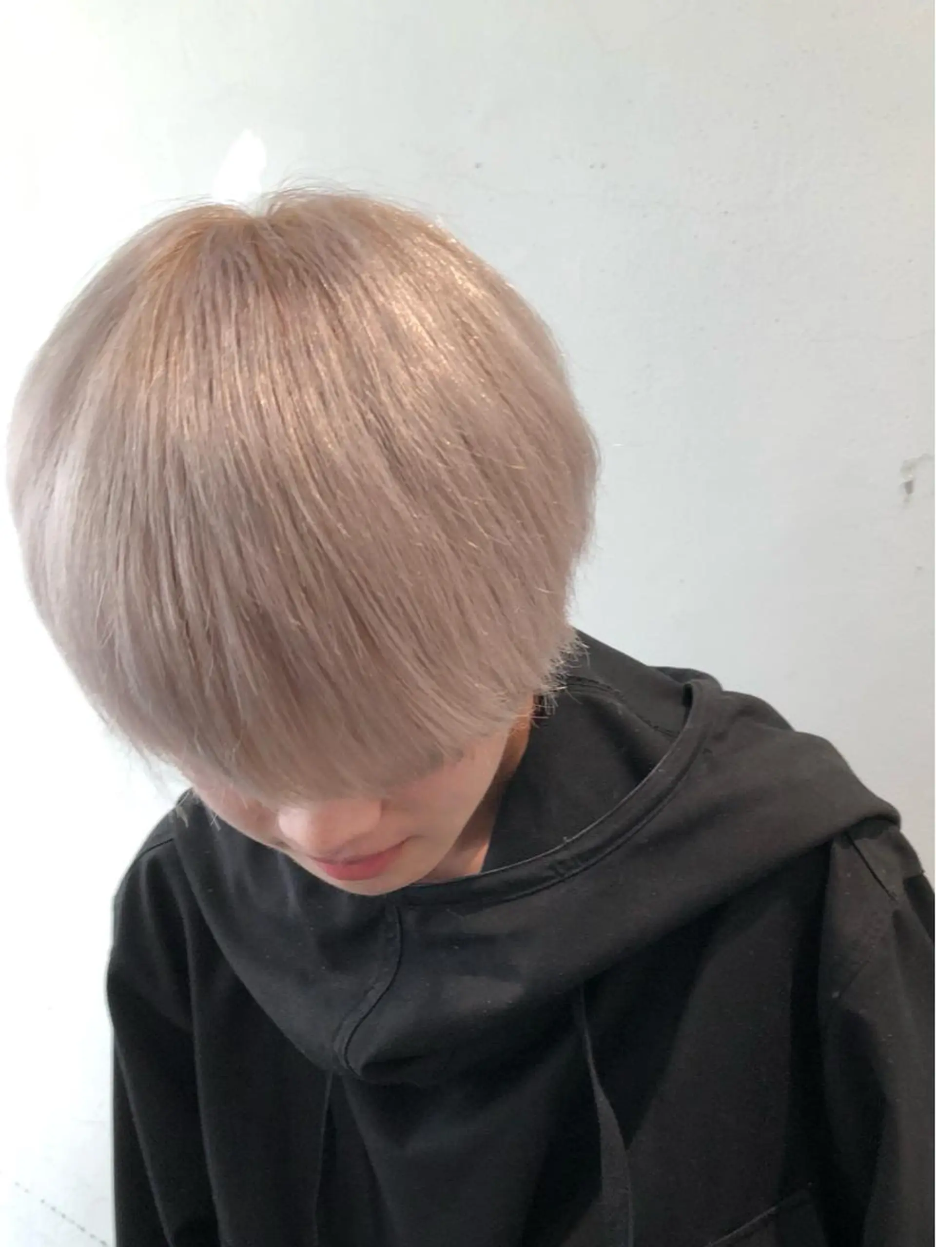 カラー メンズ SOLA .のヘアスタイル