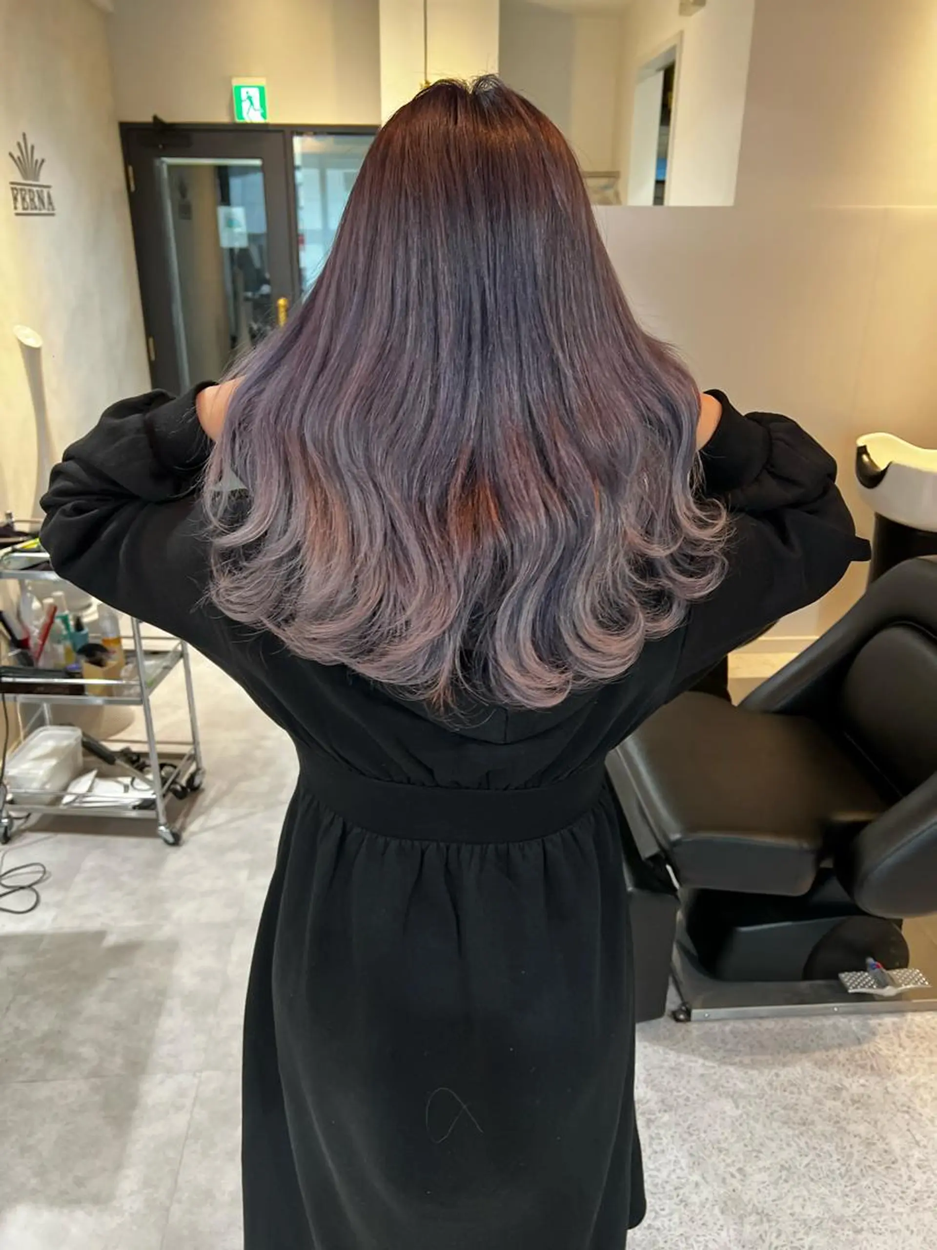 セミロング カラー グレージュ ラベンダーカラー ラベンダーグレージュ ラベンダーグレー PSY(サイ)池袋 金田尚久🎨のヘアスタイル