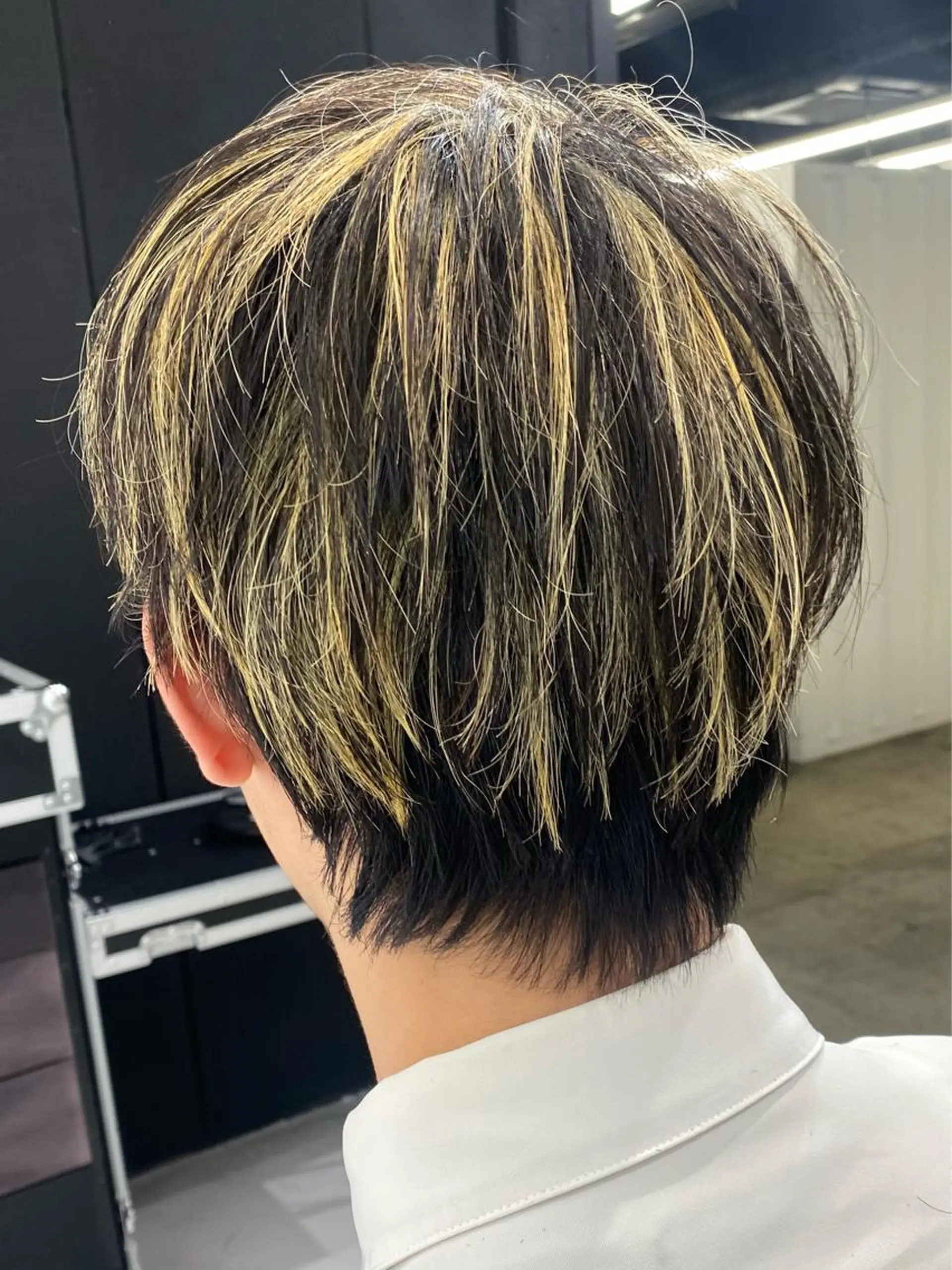 ショート カラー メンズ メンズハイライト マッシュウルフ マッシュ メンズウルフカット ハイライトカラー カット ヘアカラー ［似合わせヘア］ ✂︎OGURO✂︎のヘアスタイル