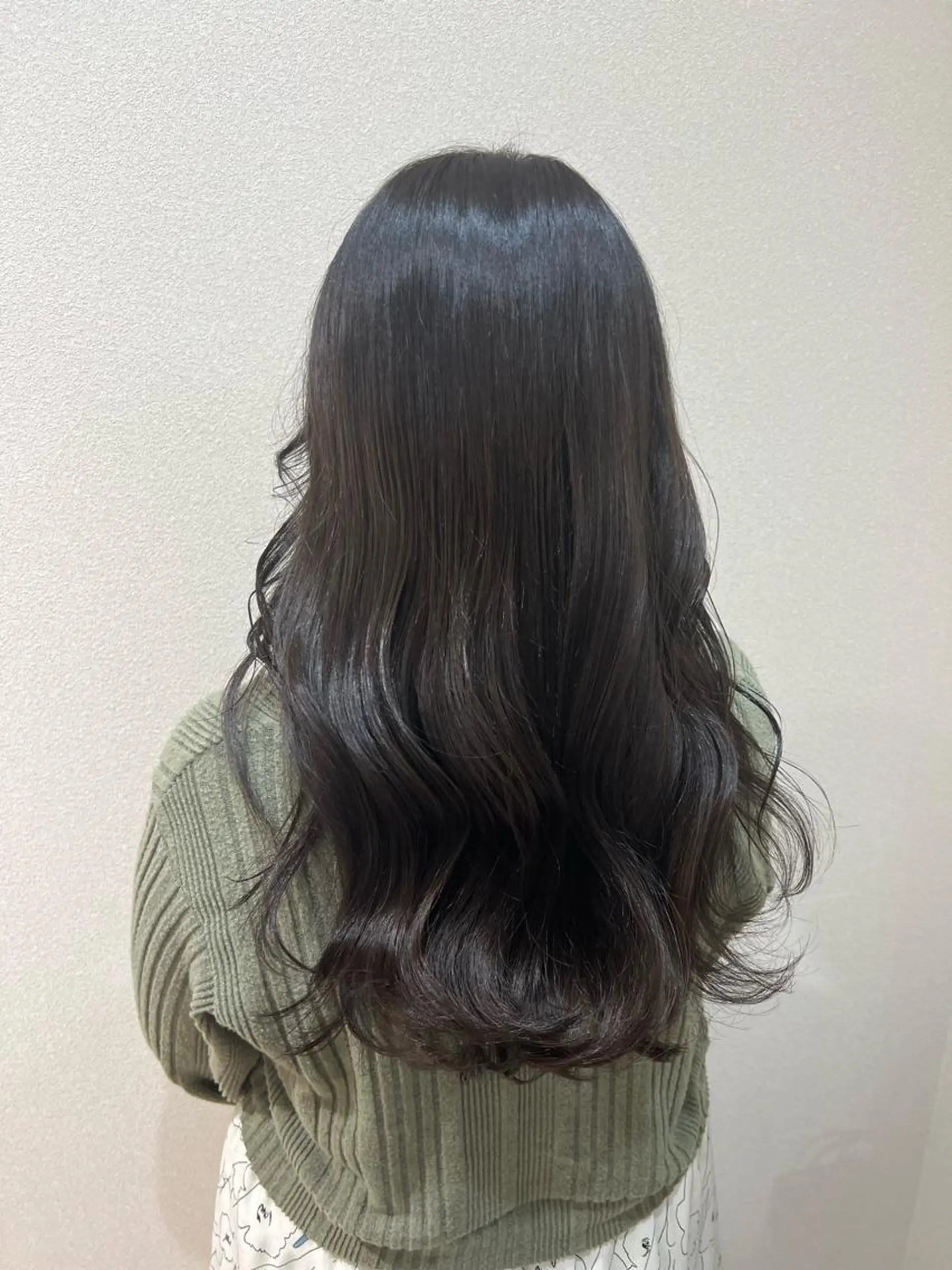 セミロング mina .のヘアスタイル