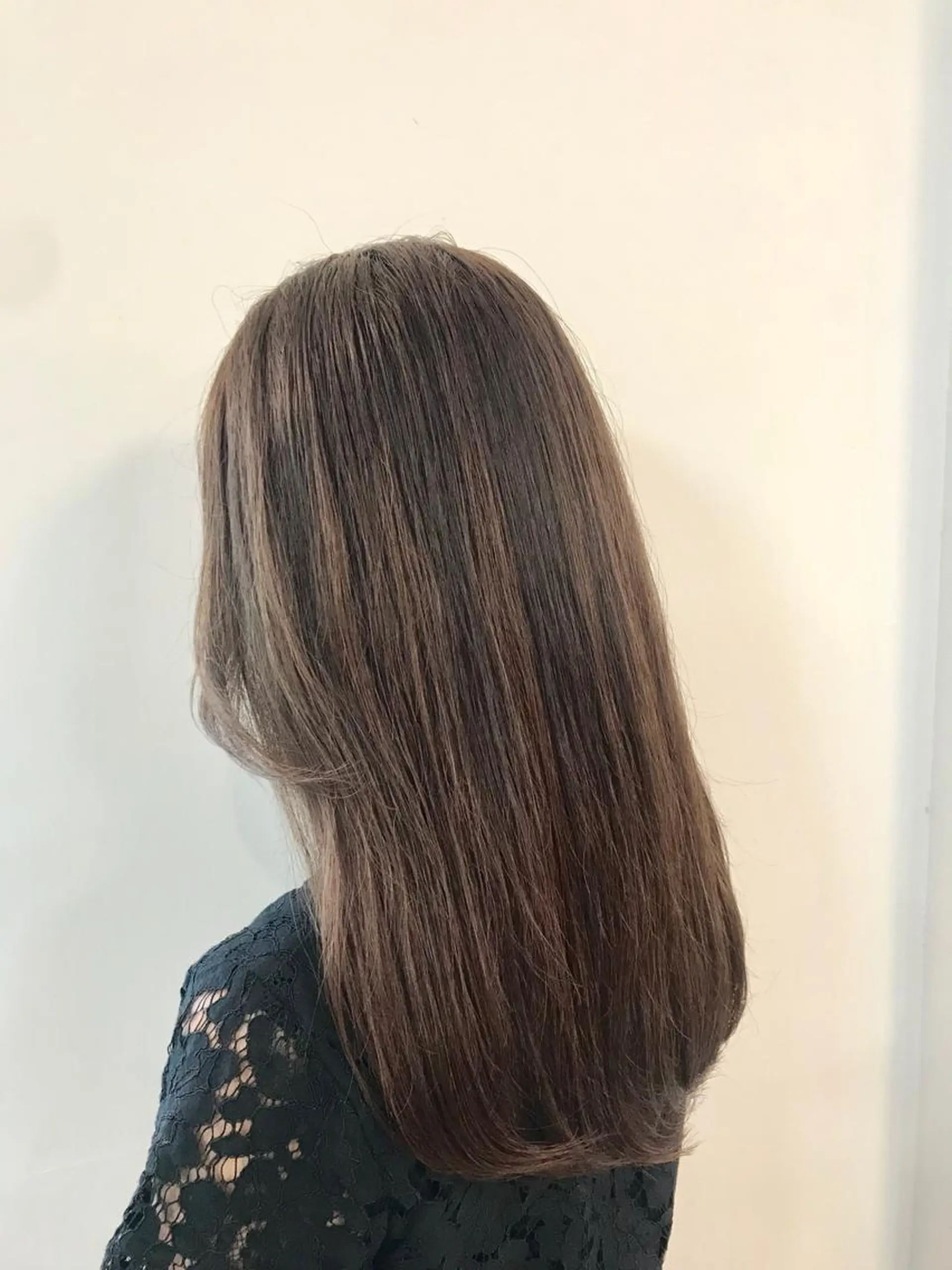 セミロング ヘアカラー トリートメント 河野 行史のヘアスタイル