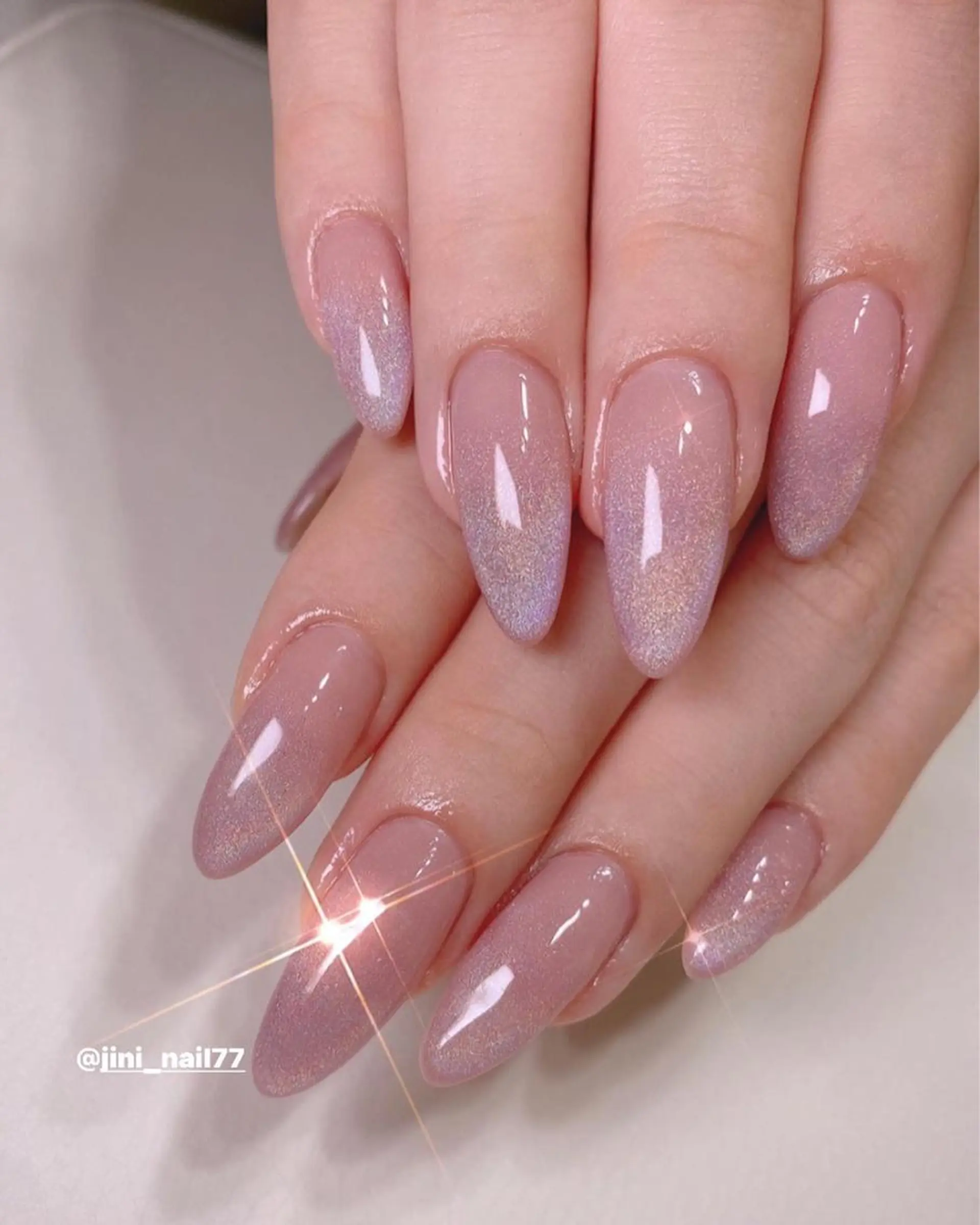 ネイル JINI NAIL所属・ジニ ネイルのネイルデザイン