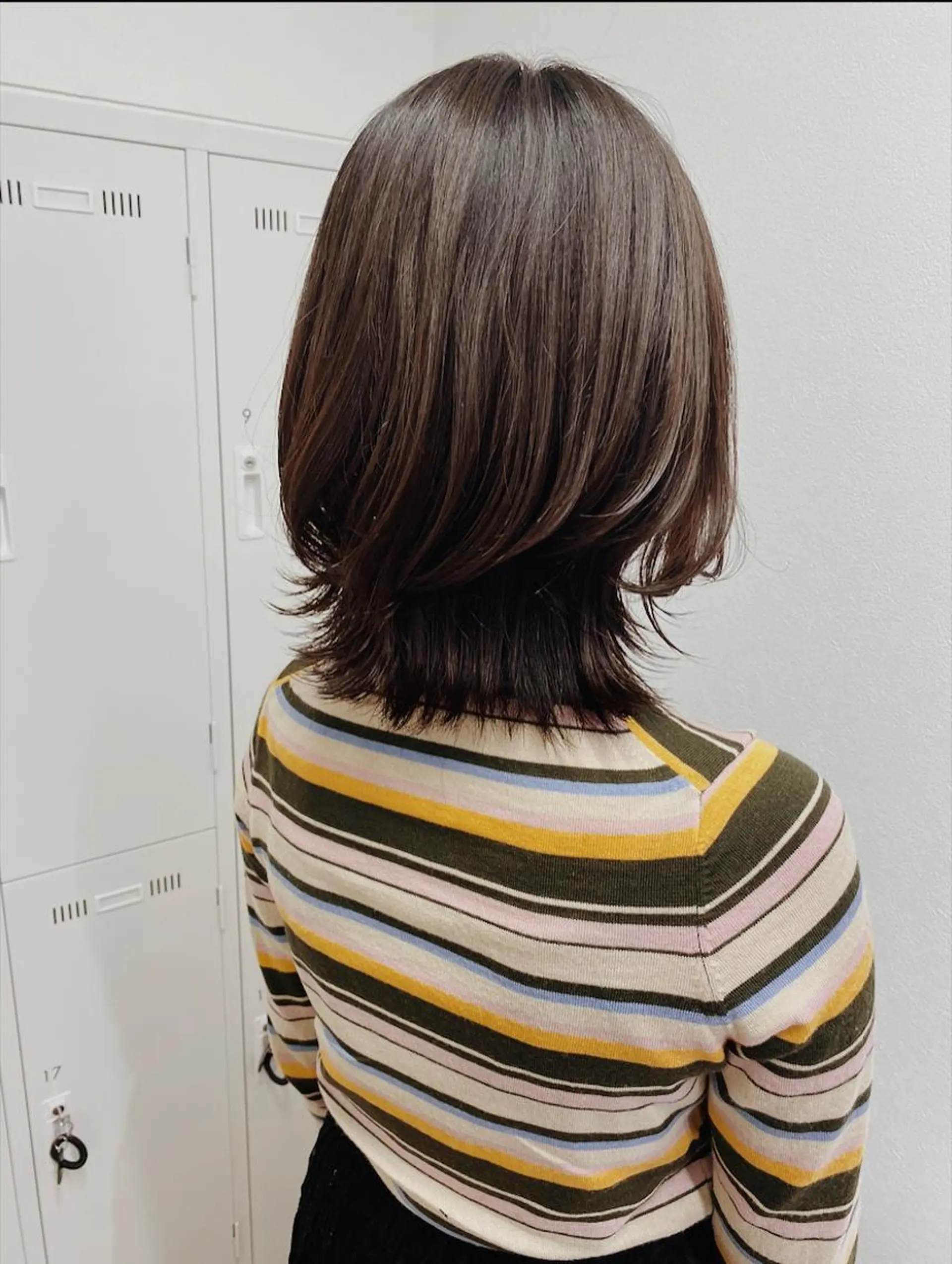 ミディアム レイヤーカット 外ハネヘア カット 西山梨々【5/1〜 復帰致します🌼】のヘアスタイル