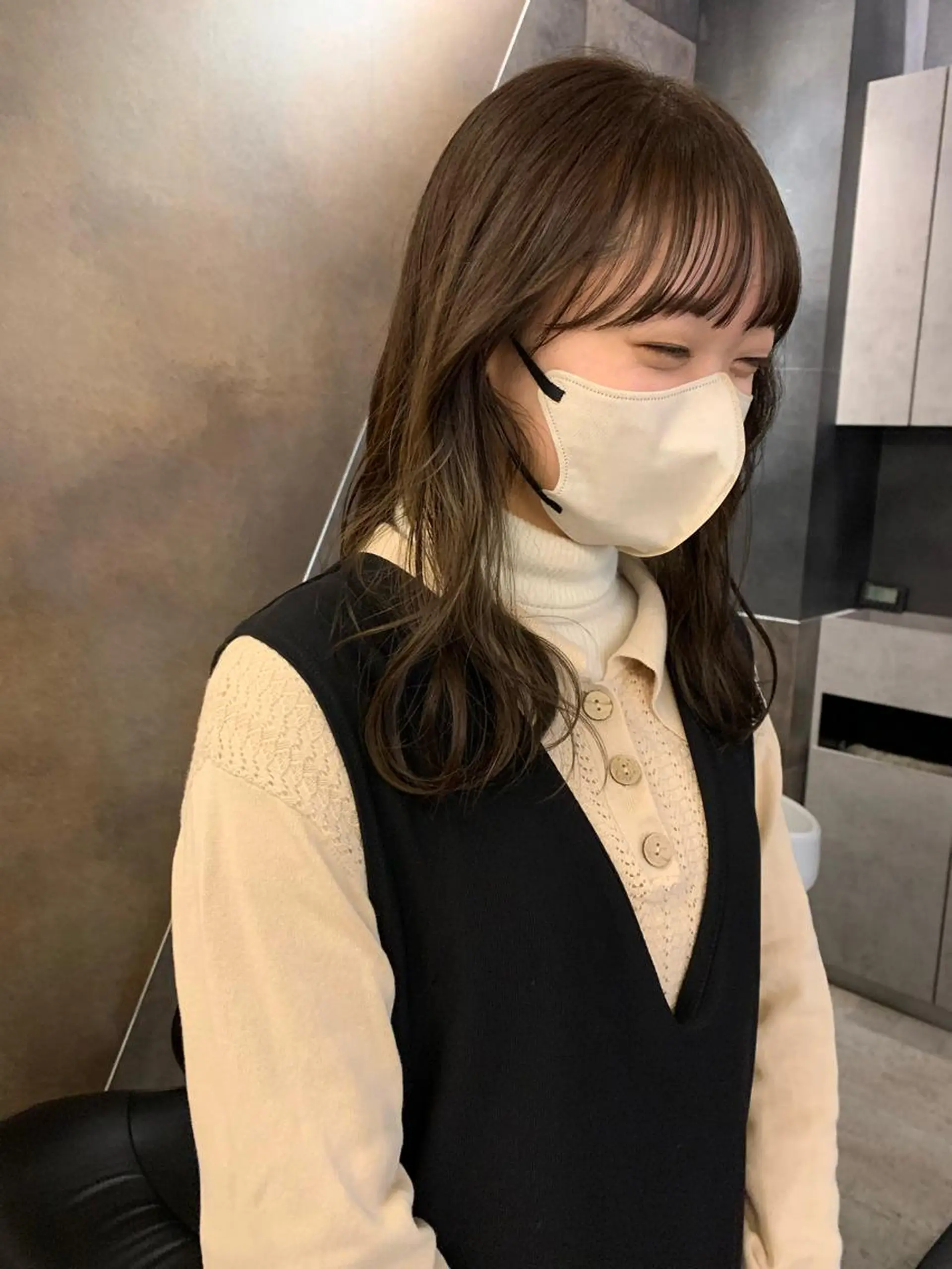 ロング カラー カット ヘアカラー SAKINO． ベージュカラーのヘアスタイル
