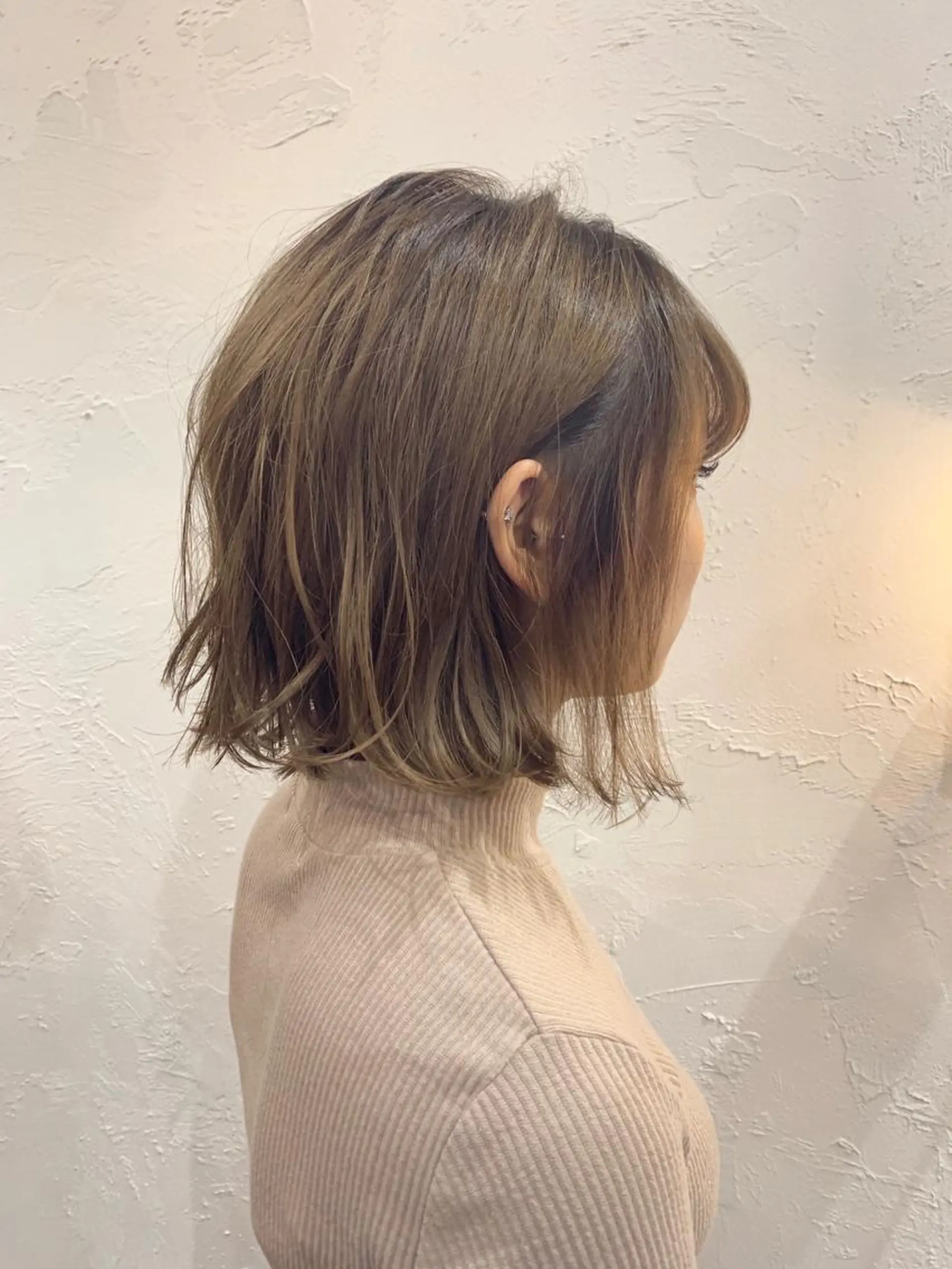 ショート ヘアカラー HANA by RIZのヘアスタイル