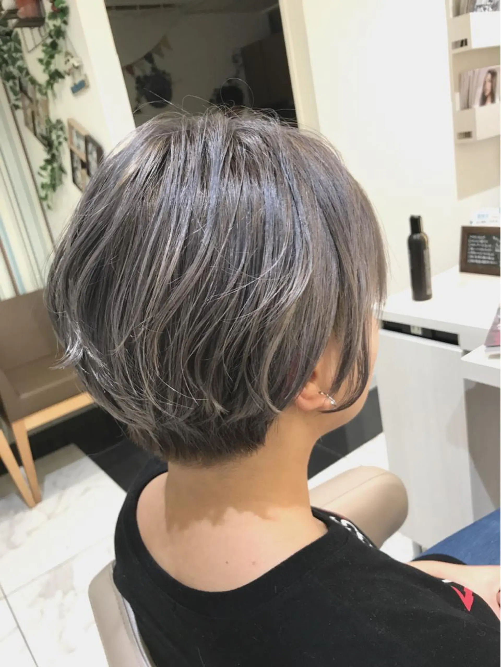 ショート カラー 透明感カラー ラベンダーカラー ラベンダーグレー 山崎俊輔/髪質改善 /バレイヤージュのヘアスタイル