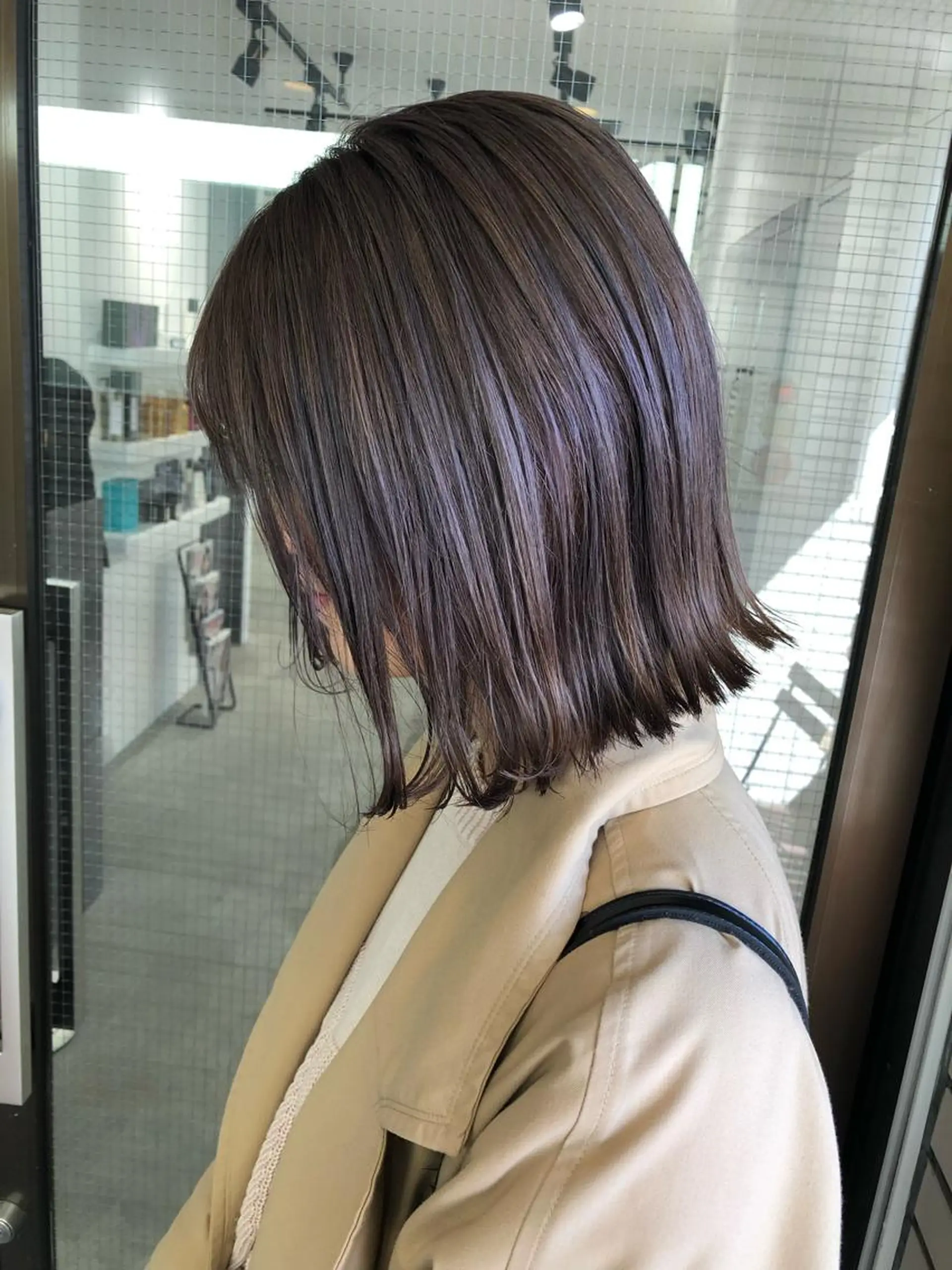 ミディアム カラー 切りっぱなしボブ アッシュ ダブルカラー ラベンダーカラー ラベンダーアッシュ 🤍2nd🤍田所 美希のヘアスタイル