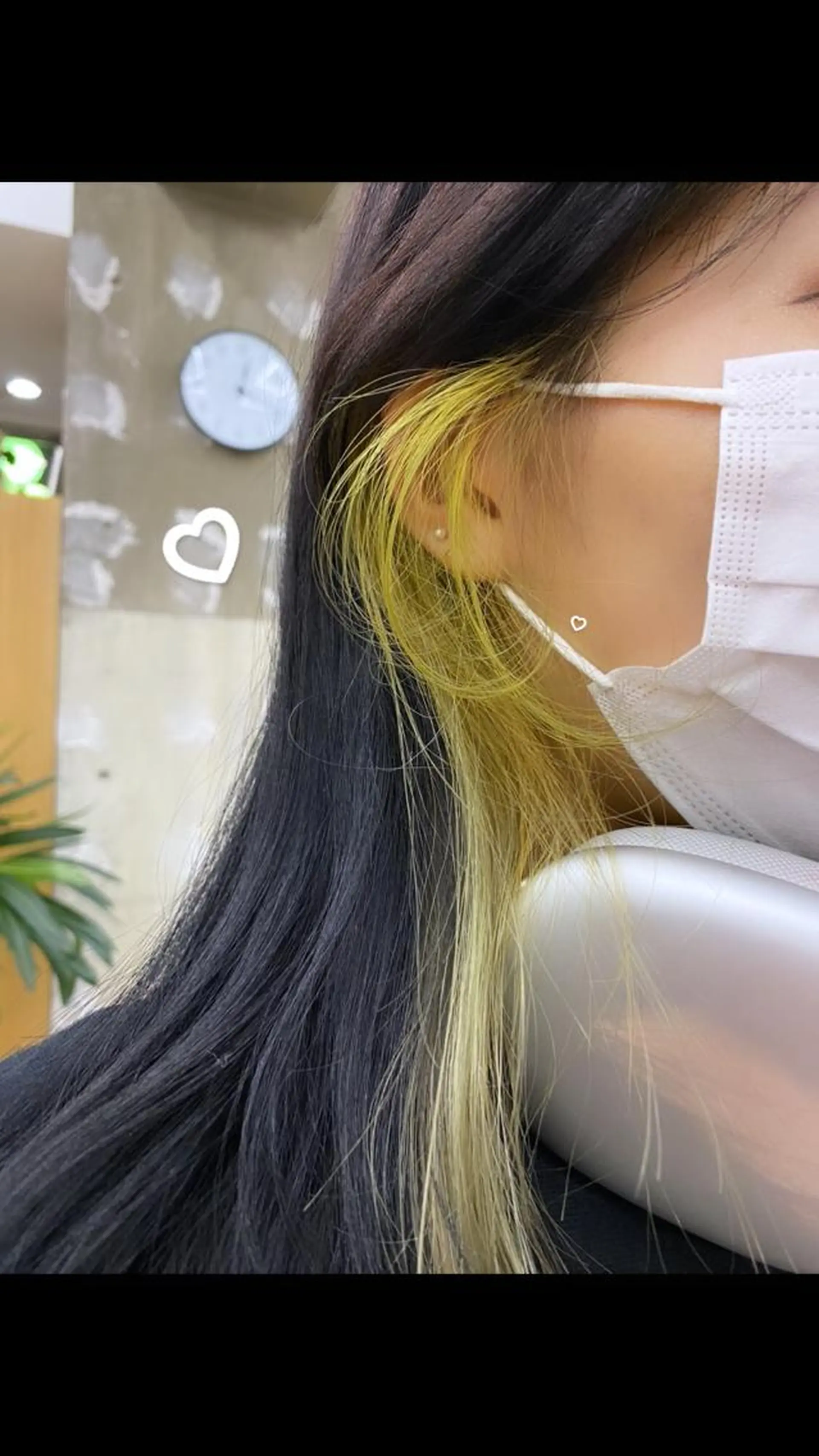 カラー KVELL ユナのヘアスタイル