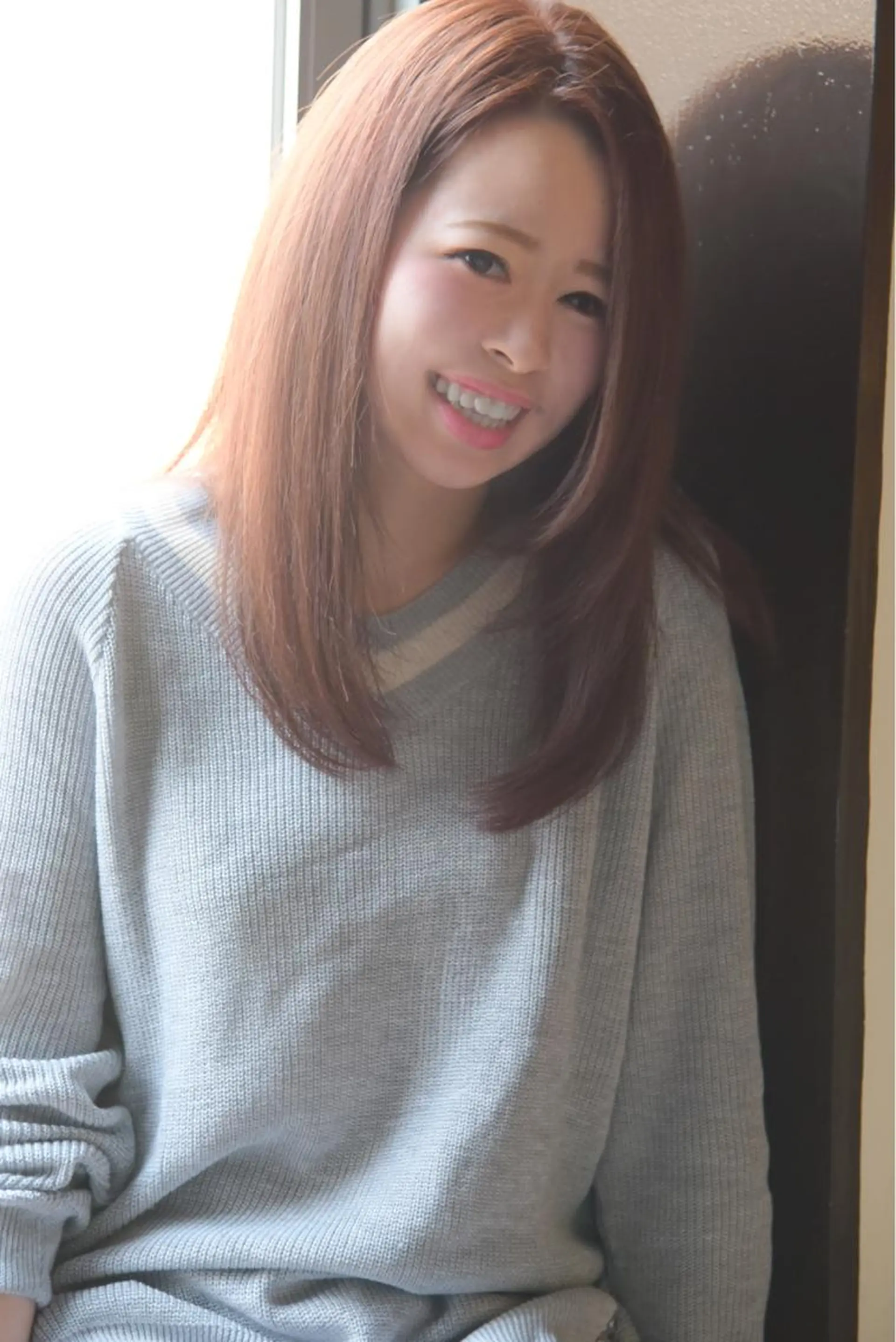 セミロング カラー ピンクカラー カット 縮毛矯正 Royd's 【府内店】のヘアスタイル