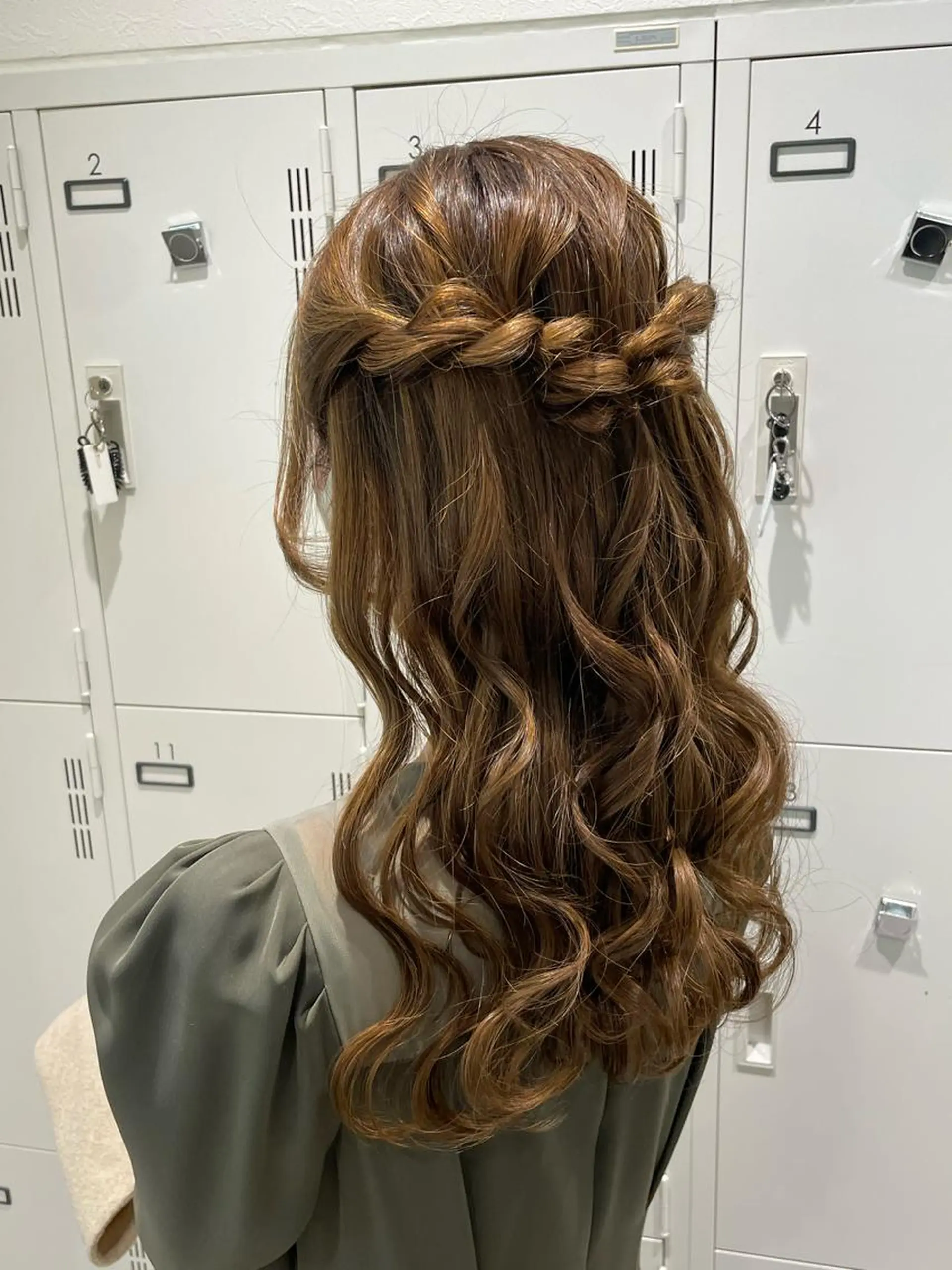 ロング ヘアアレンジ ヘアセット これた🧸ヘアメ職人 ♡髪質改善♡カラーのヘアスタイル