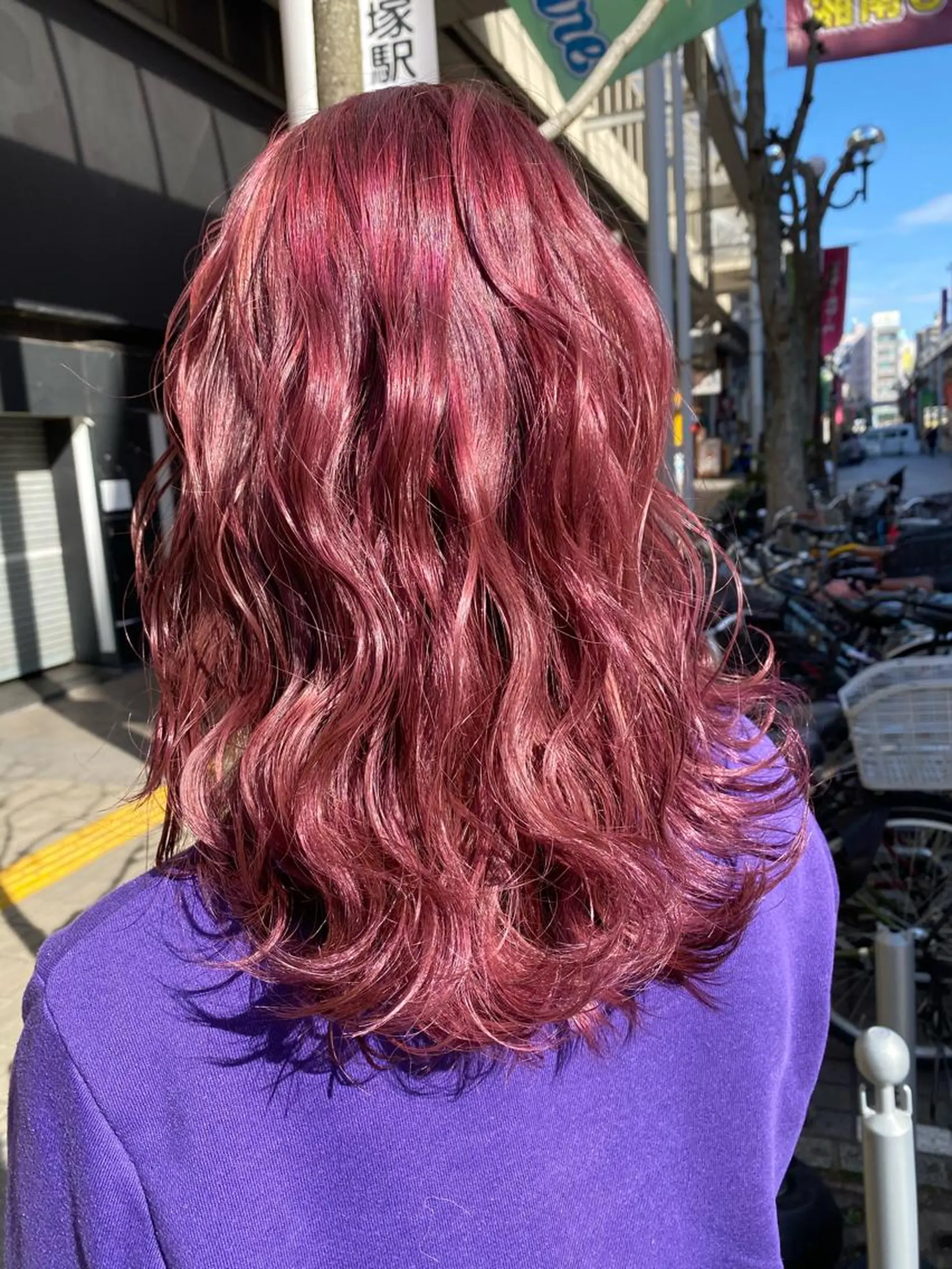 ミディアム カラー ピンクカラー ヘアカラー デザインカラー✨新倉 佑奈のヘアスタイル