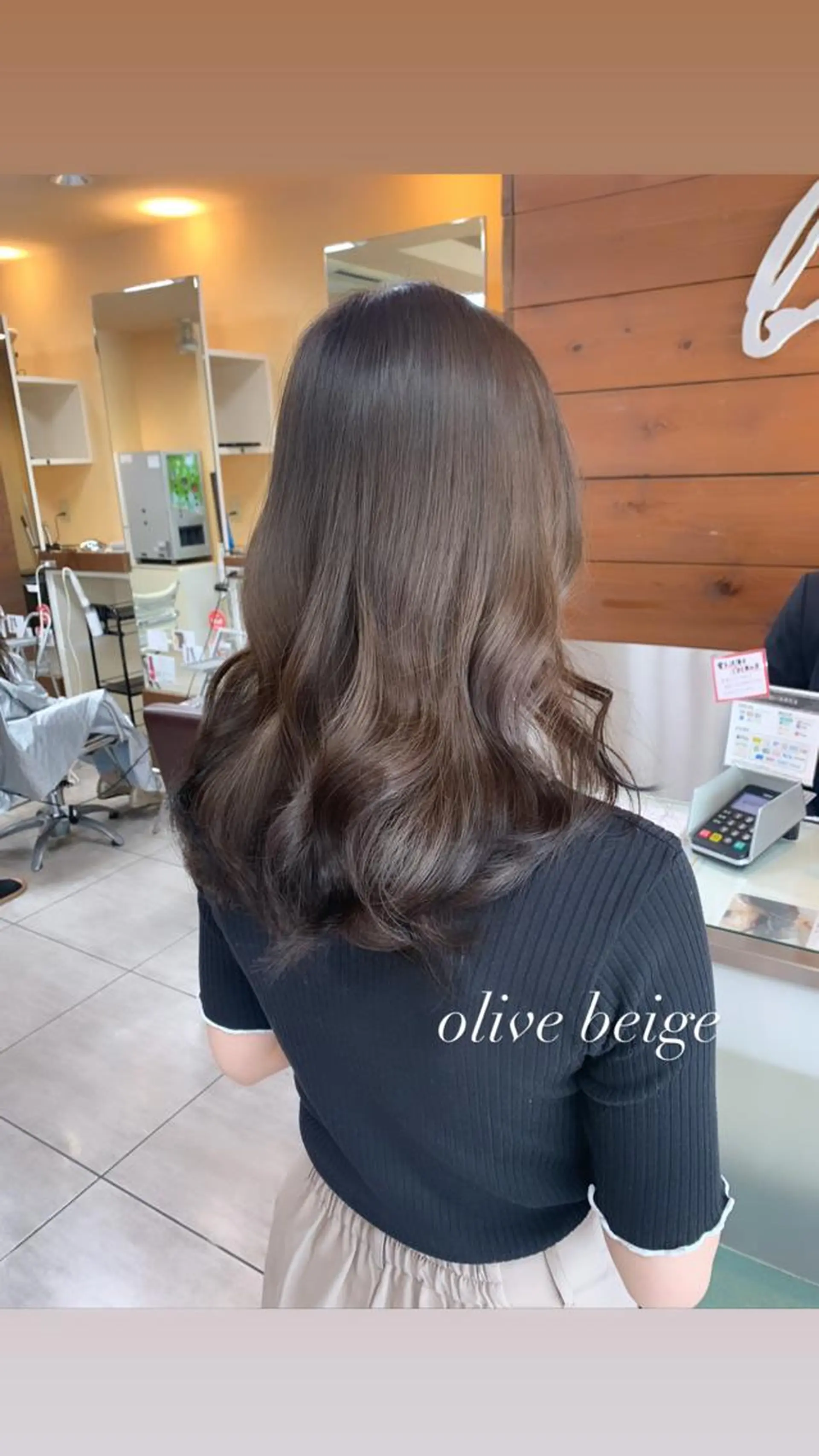 セミロング ヘアカラー 🫧艶髪カラー🫧 森本くるみのヘアスタイル