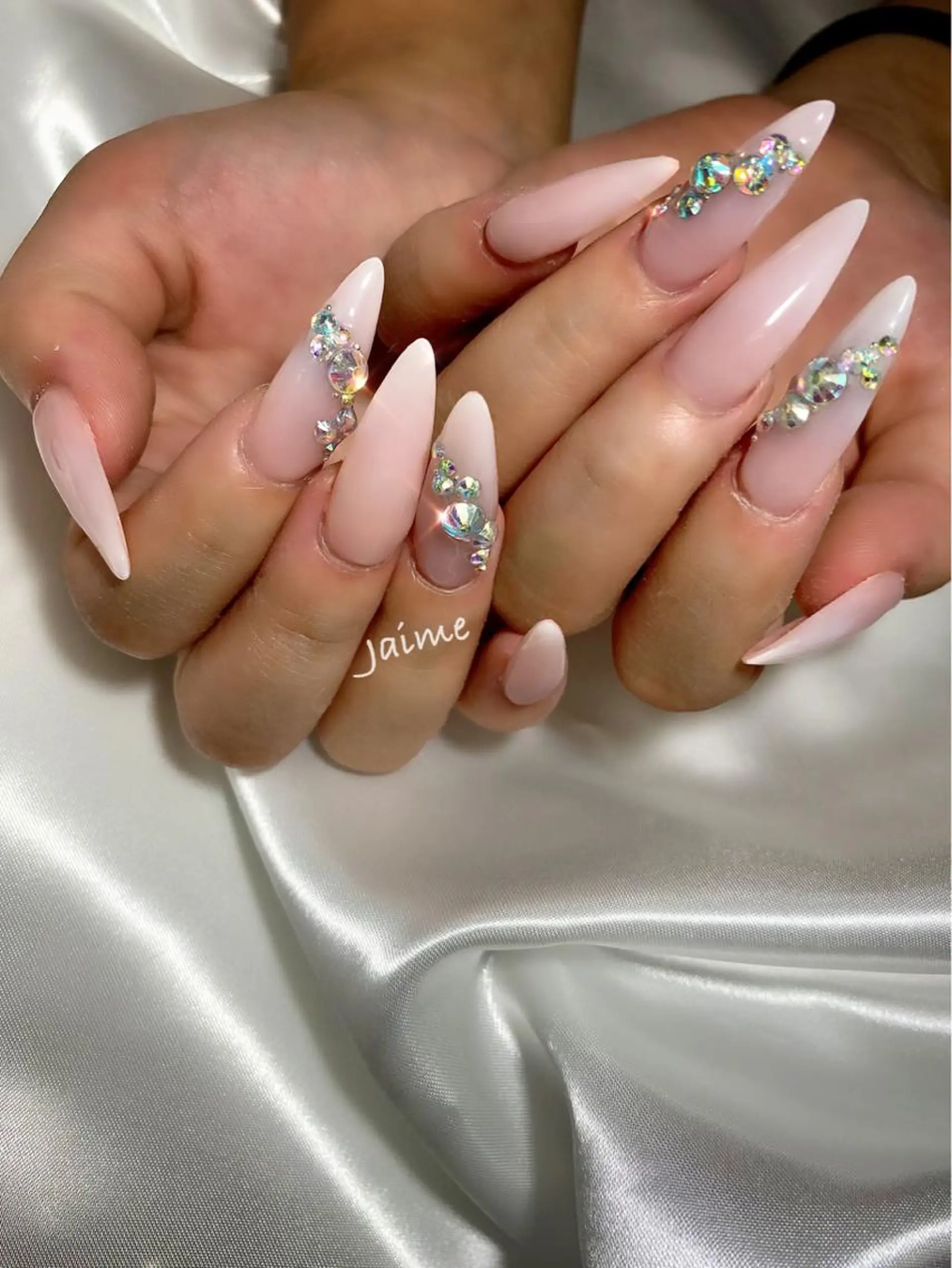 ロング ネイル Jaime Yuiのネイルデザイン