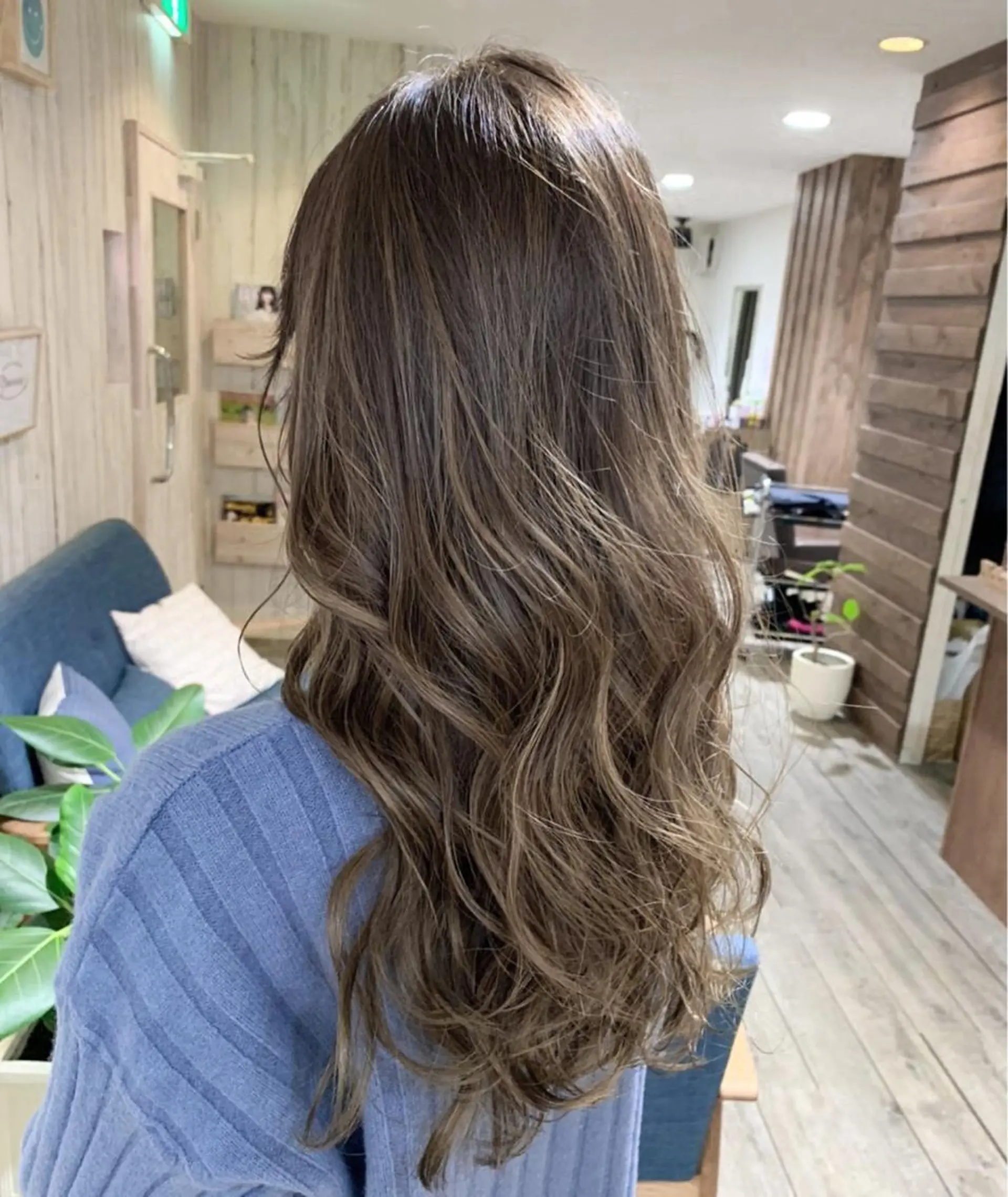 ロング カラー 心斎橋韓国ボブ 好原良真のヘアスタイル