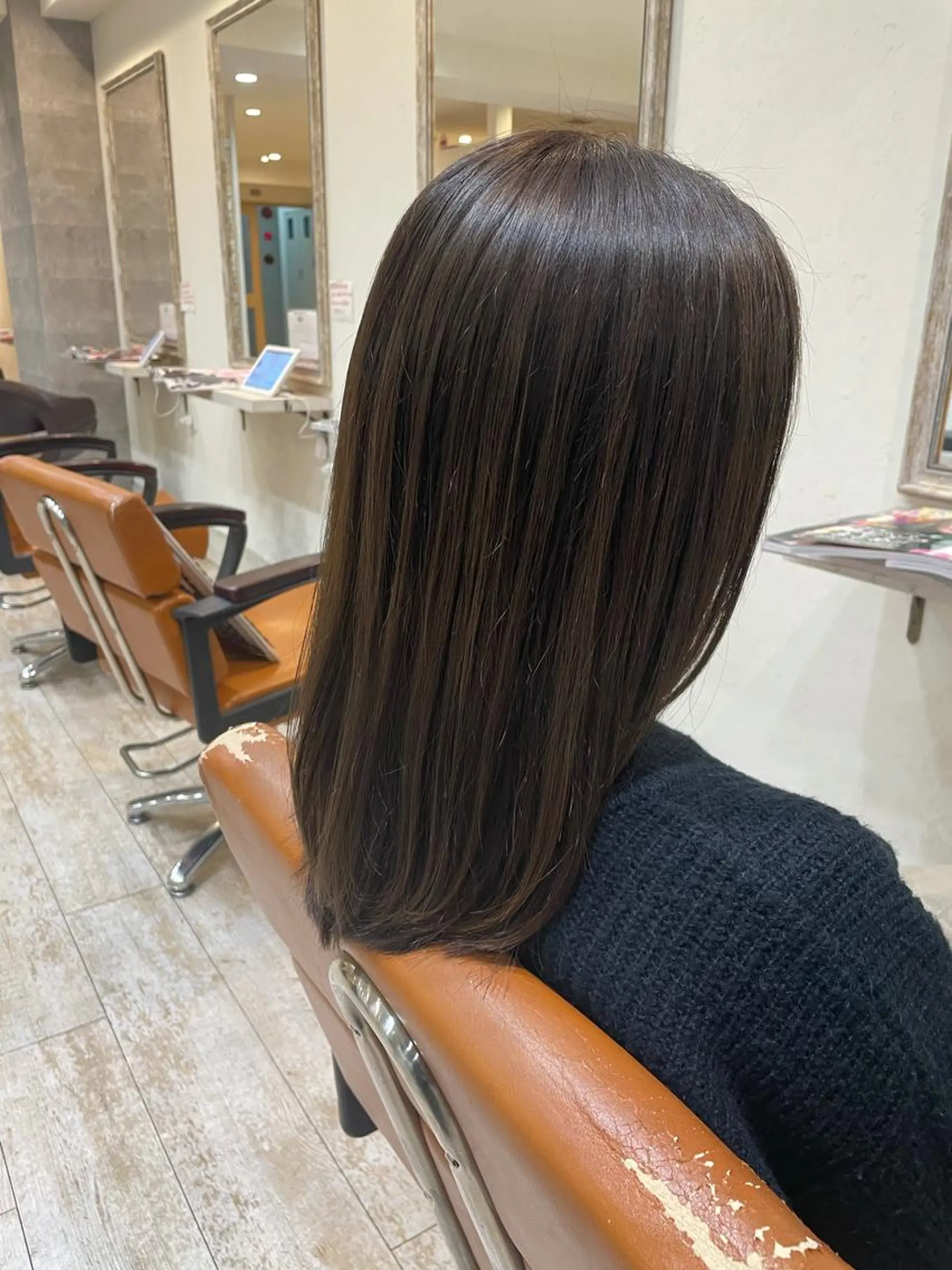 セミロング カラー 小顔/似合わせカット 杉山莉菜のヘアスタイル