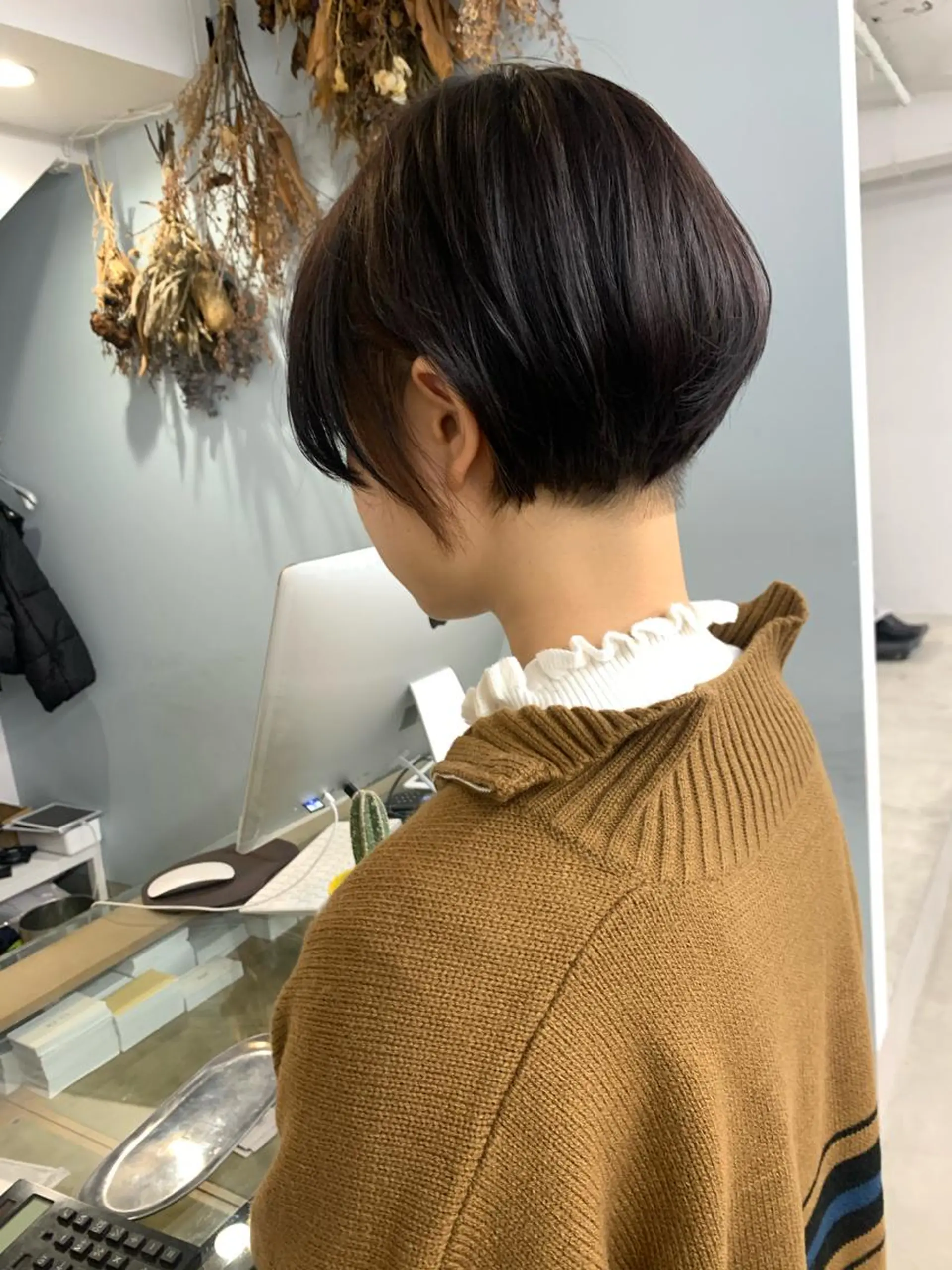 ショート leben serikaのヘアスタイル