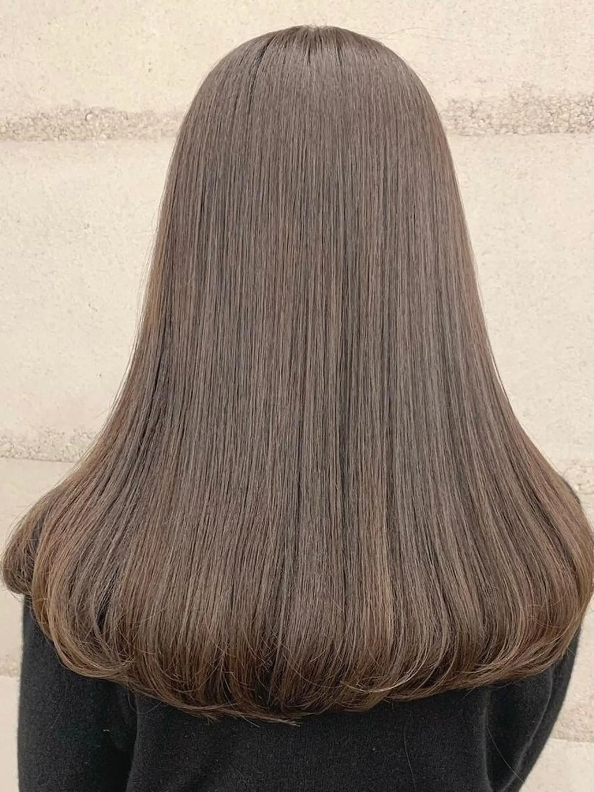 ロング カラー 透明感/オリーブ/ グレージュ/YUKAのヘアスタイル