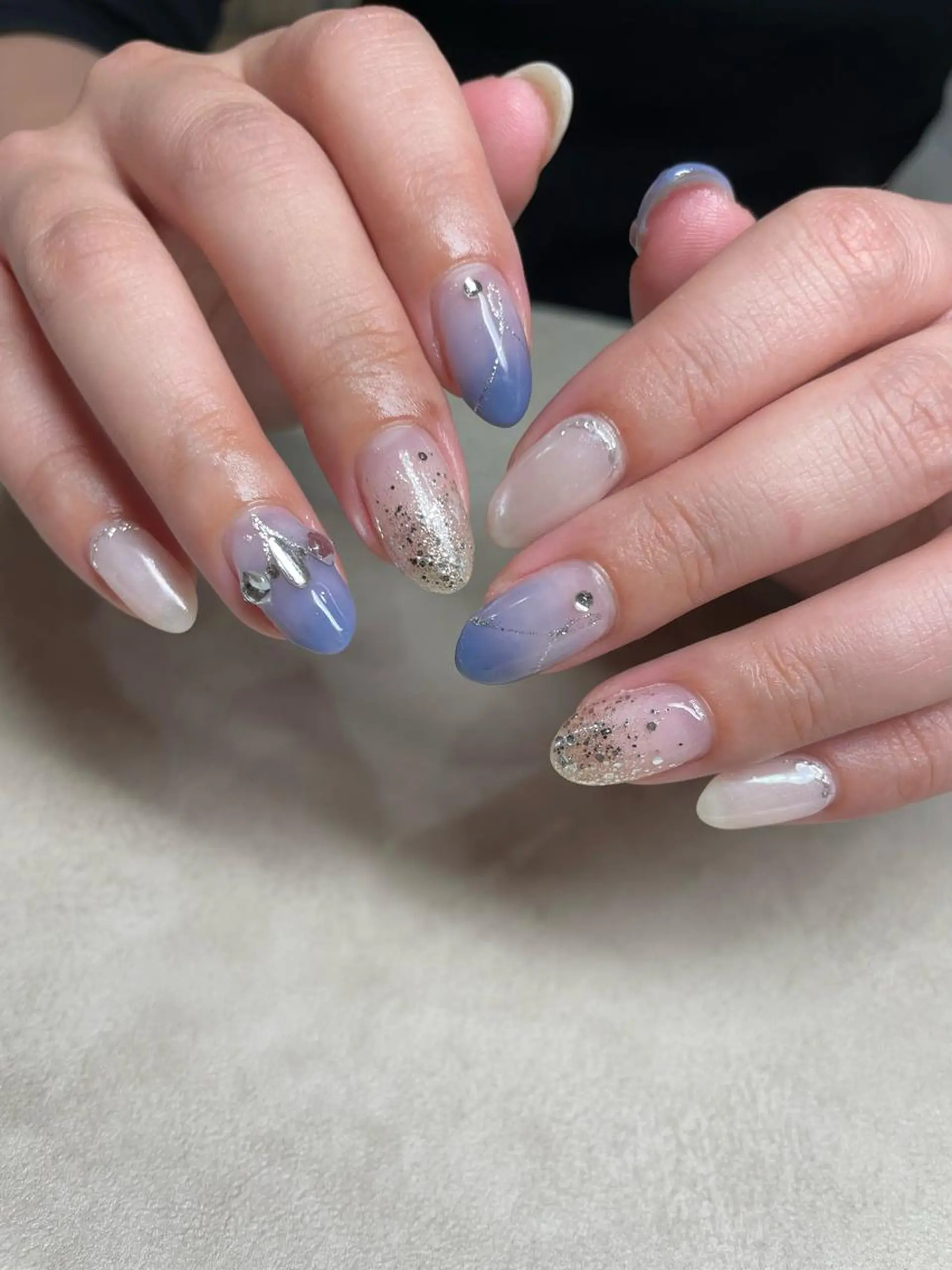 ネイル ハンドネイル フットネイル with hues所属・with hues AYAのネイルデザイン