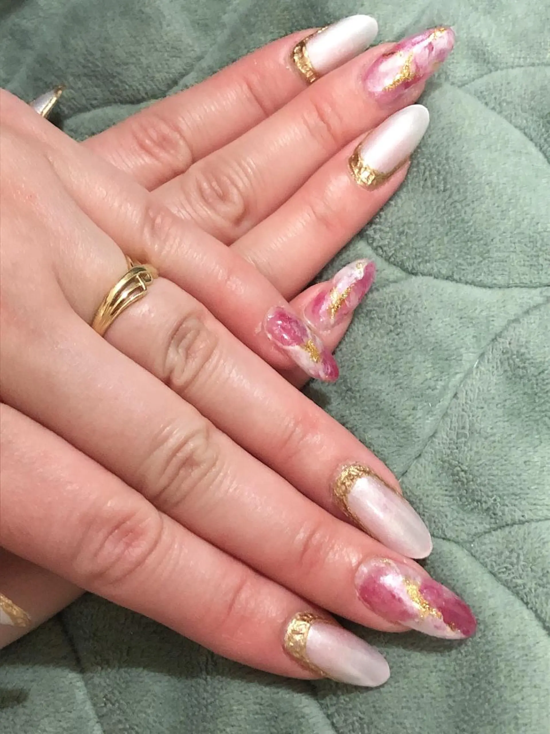 ネイル 持ち込み ハンドネイル 大和田 美貴のネイルデザイン