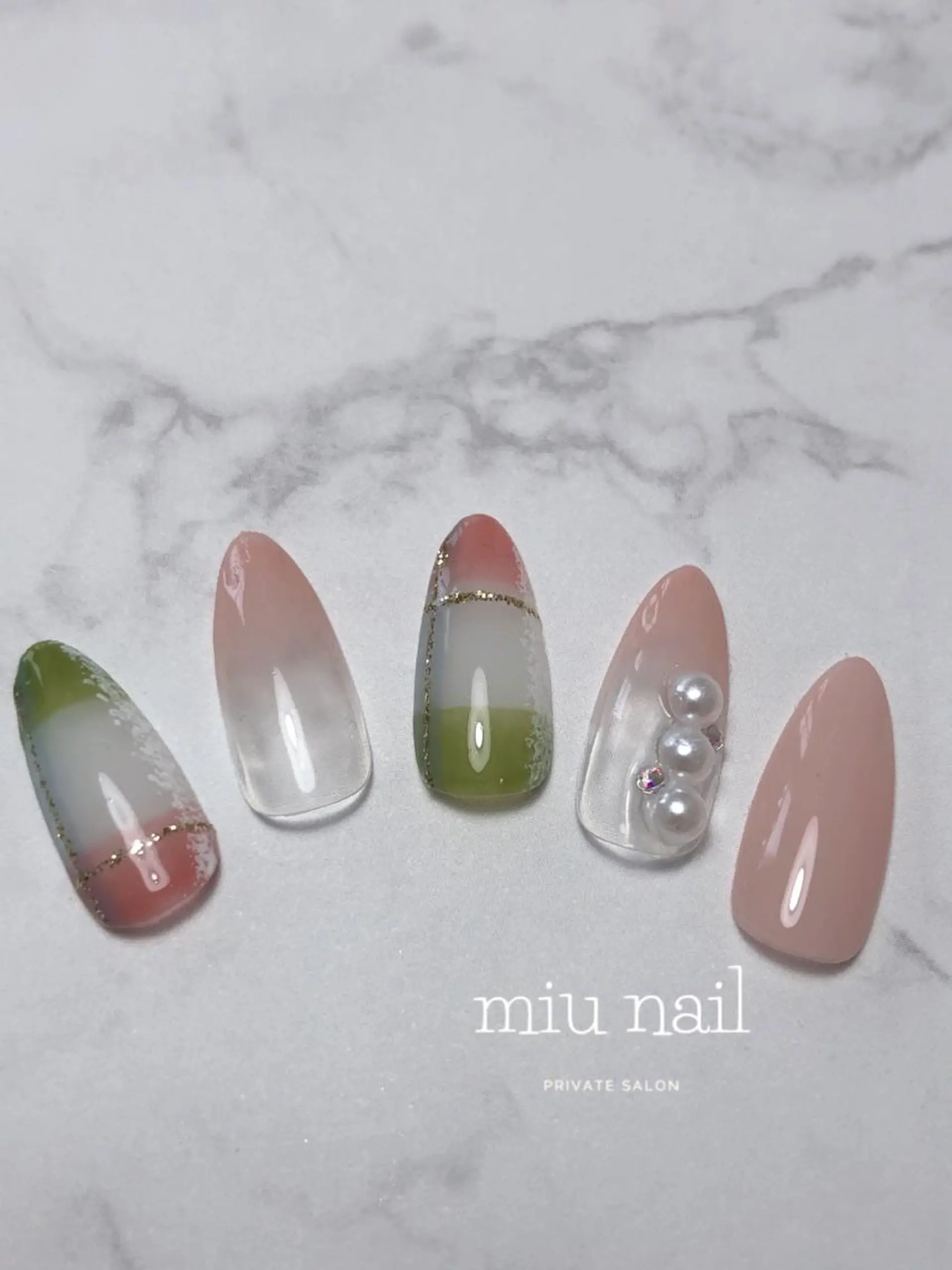 ネイル 杉本 孝美のネイルデザイン