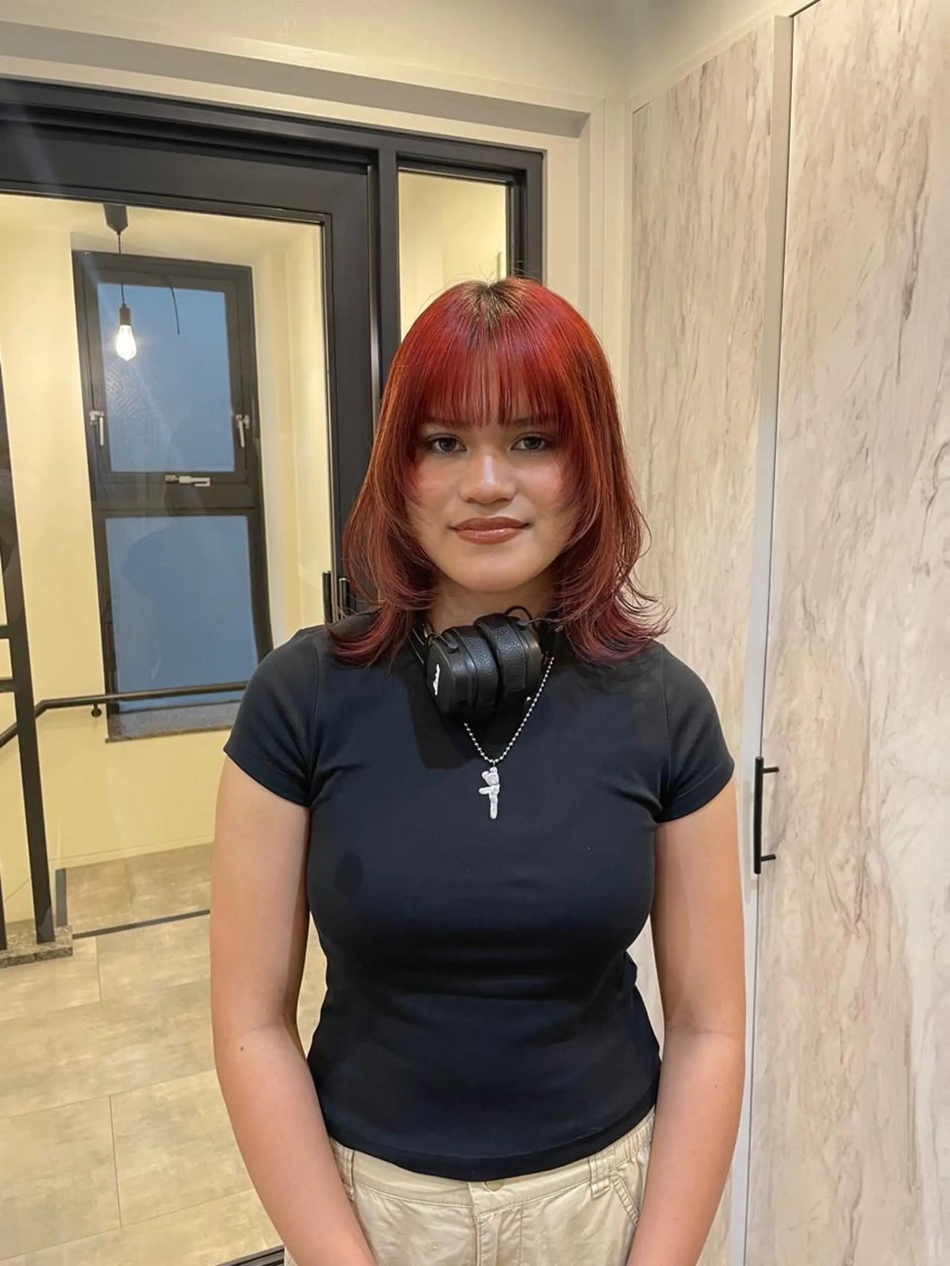 ミディアム カラー デザインカット レイヤーカット 似合わせカット 渋谷 留菜のヘアスタイル