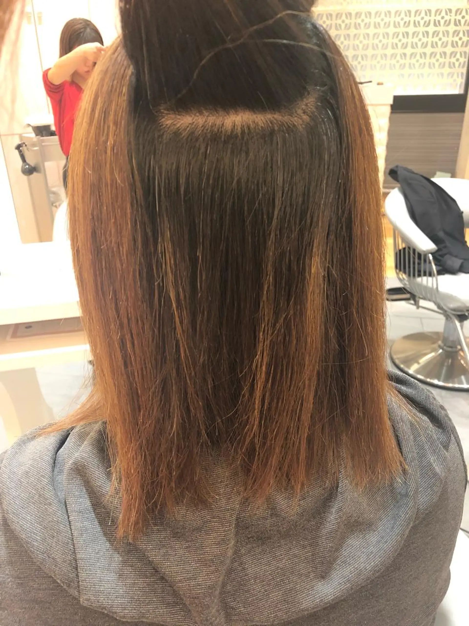 ミディアム コテ巻きパーマ 阪上 沙織のヘアスタイル