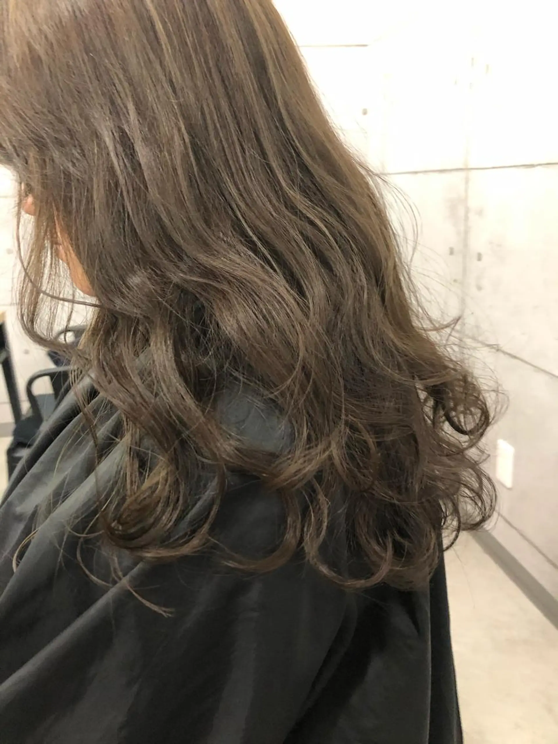 ミディアム カラー ブリーチ ブリーチなしカラー カット ヘアカラー トリートメント ヘアセット 艶髪育成サロン 京橋　shinのヘアスタイル