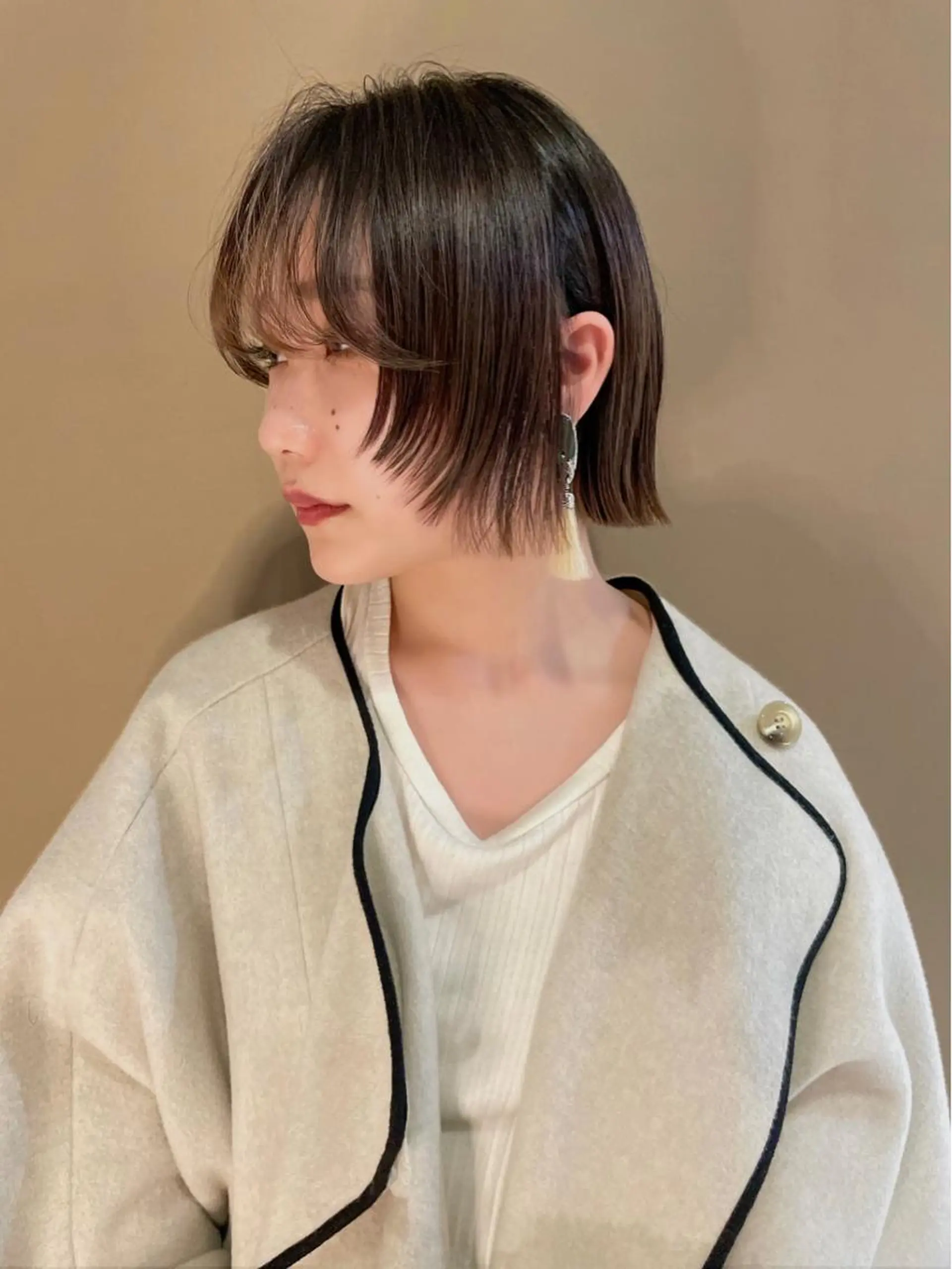 ショート カラー ショートヘア カット トリートメント ブリーチ🪡 ボブ🧶レイヤーのヘアスタイル