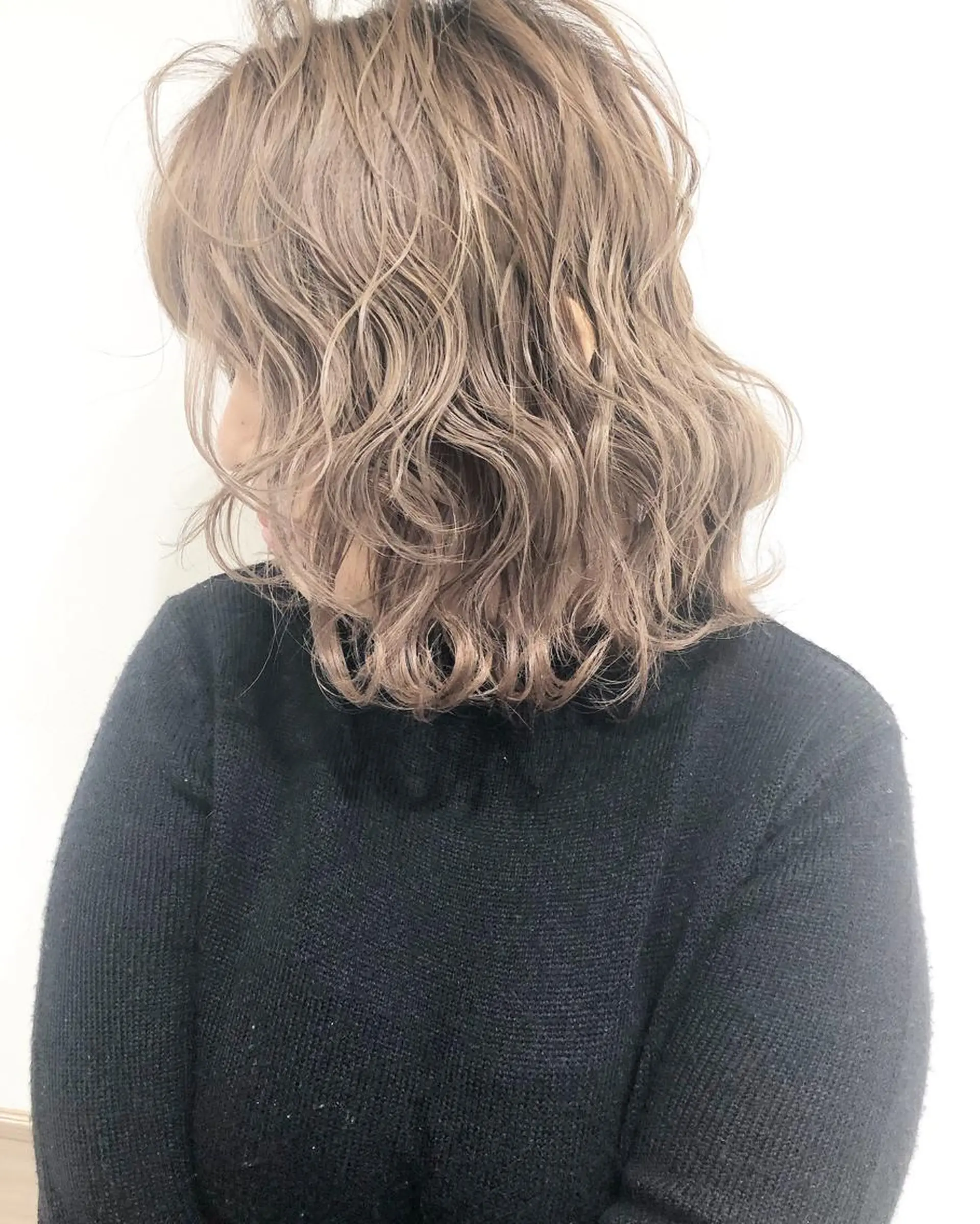 ミディアム カット ヘアカラー トリートメント 店長 小池アキトのヘアスタイル