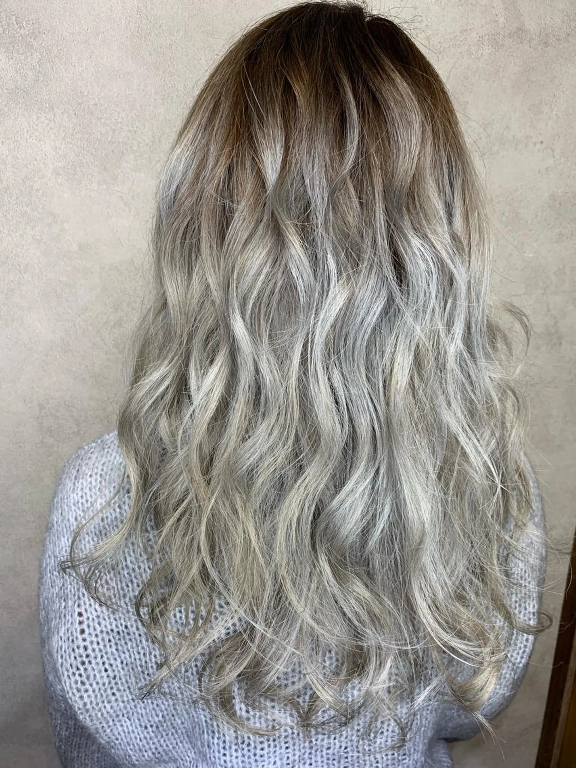 ロング ヘアカラー トリートメント 西村 雄二/エクステのヘアスタイル