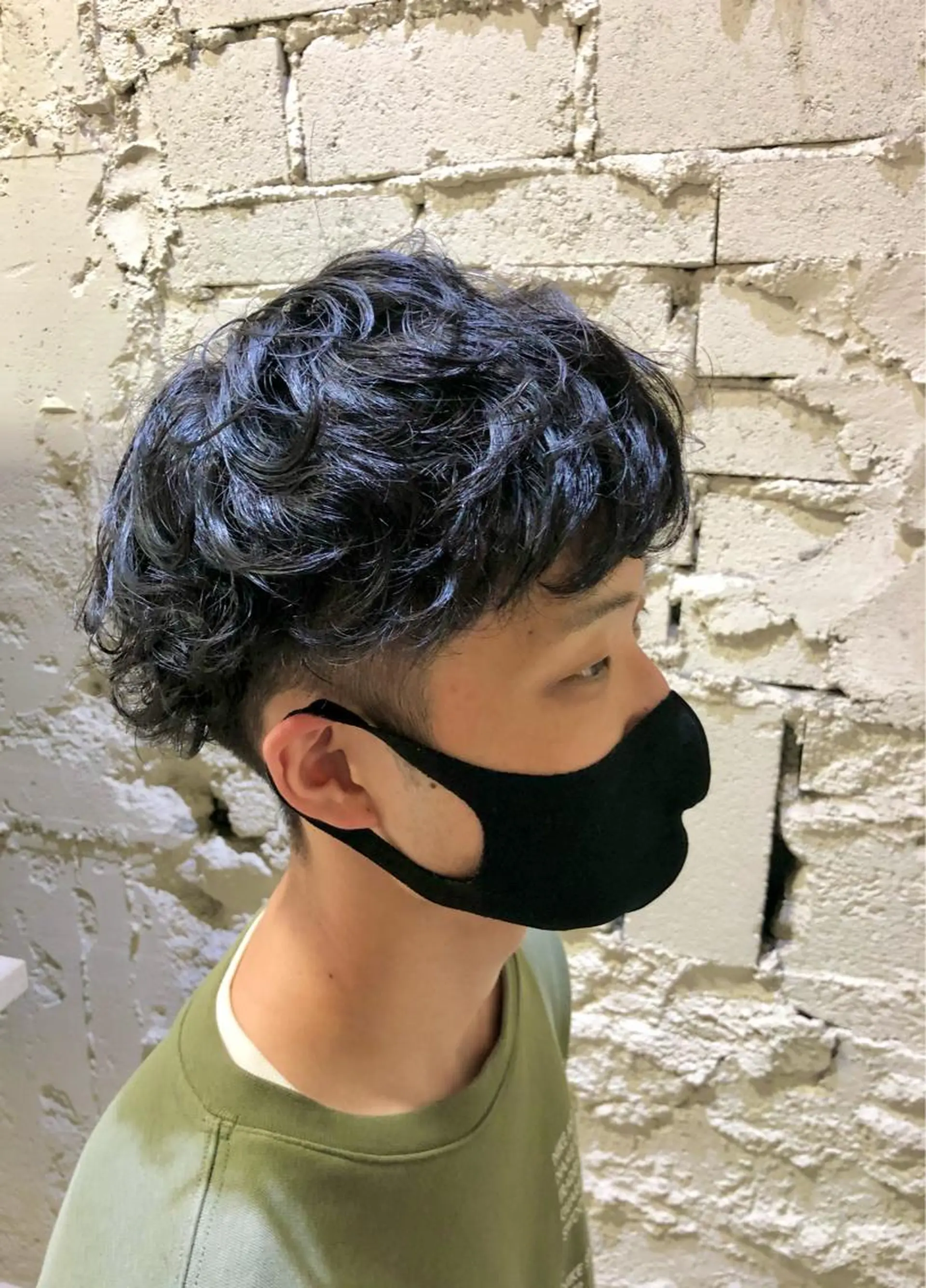 パーマ メンズ マッシュ メンズパーマ スパイラルパーマ 興津/韓国レイヤー ダブルカラー美髪縮毛のヘアスタイル