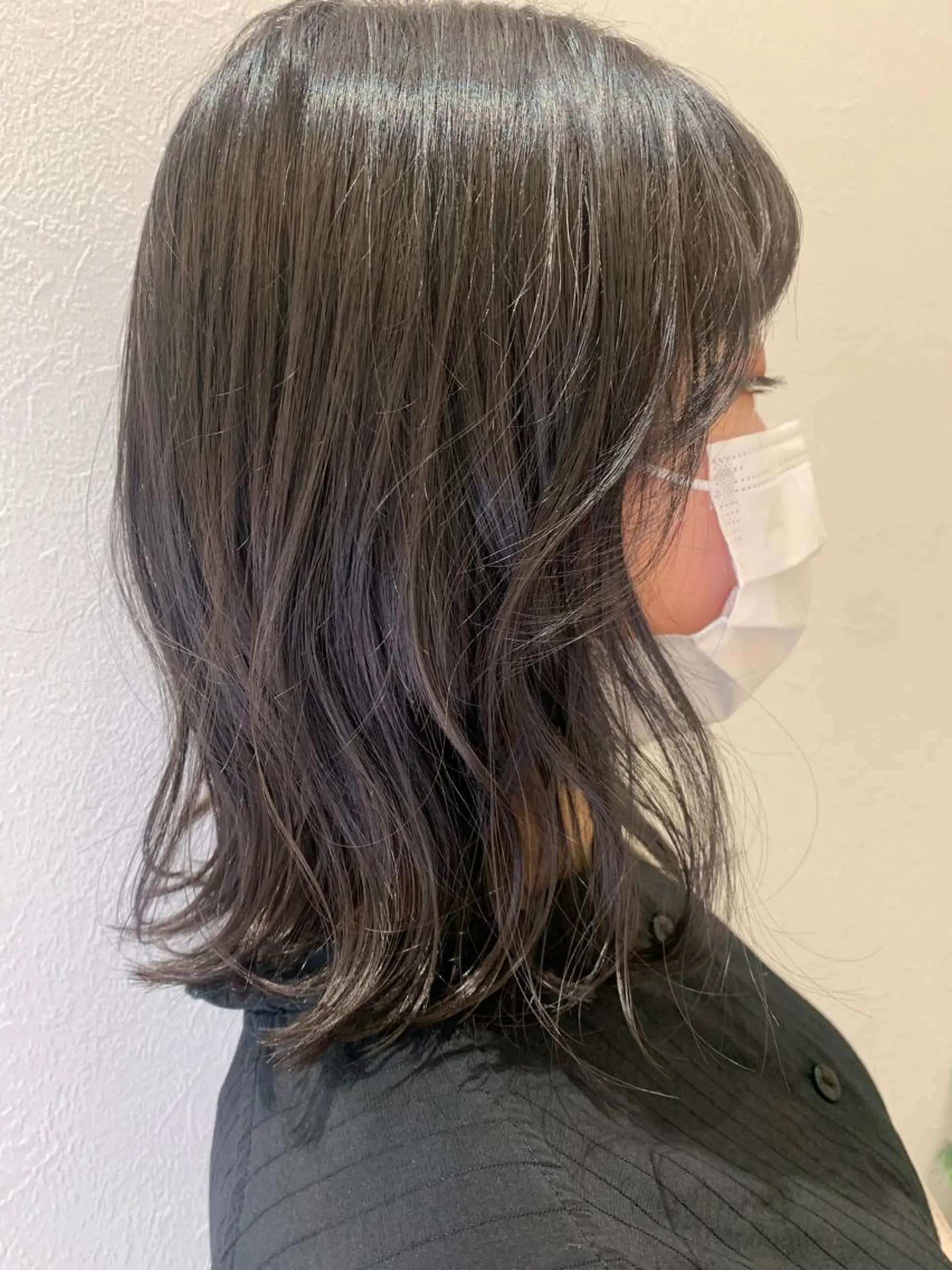 ミディアム カラー アッシュ hub hair レイヤー/透明感のヘアスタイル