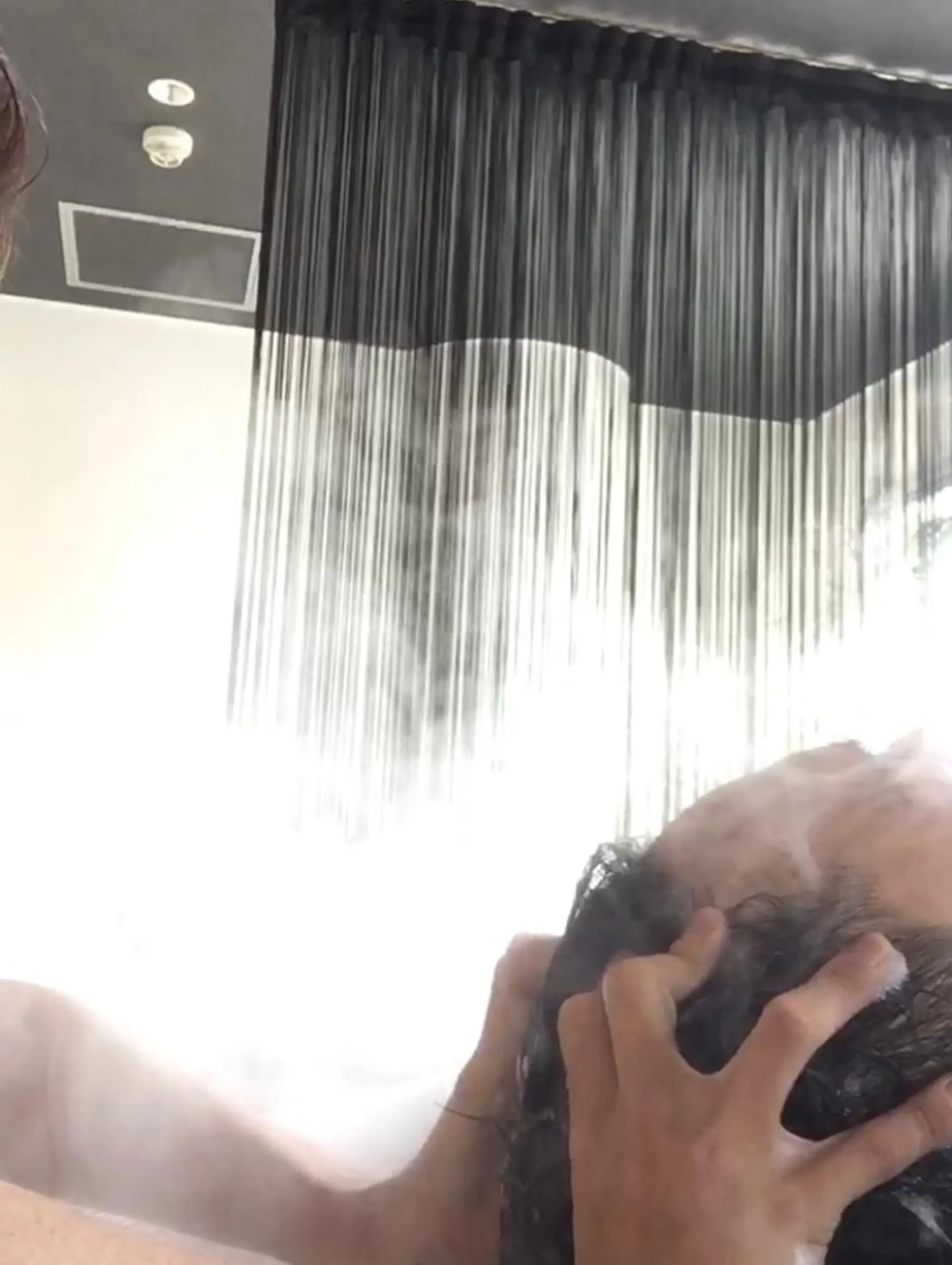 くせ毛×ショート 上岡勇祐のヘアスタイル