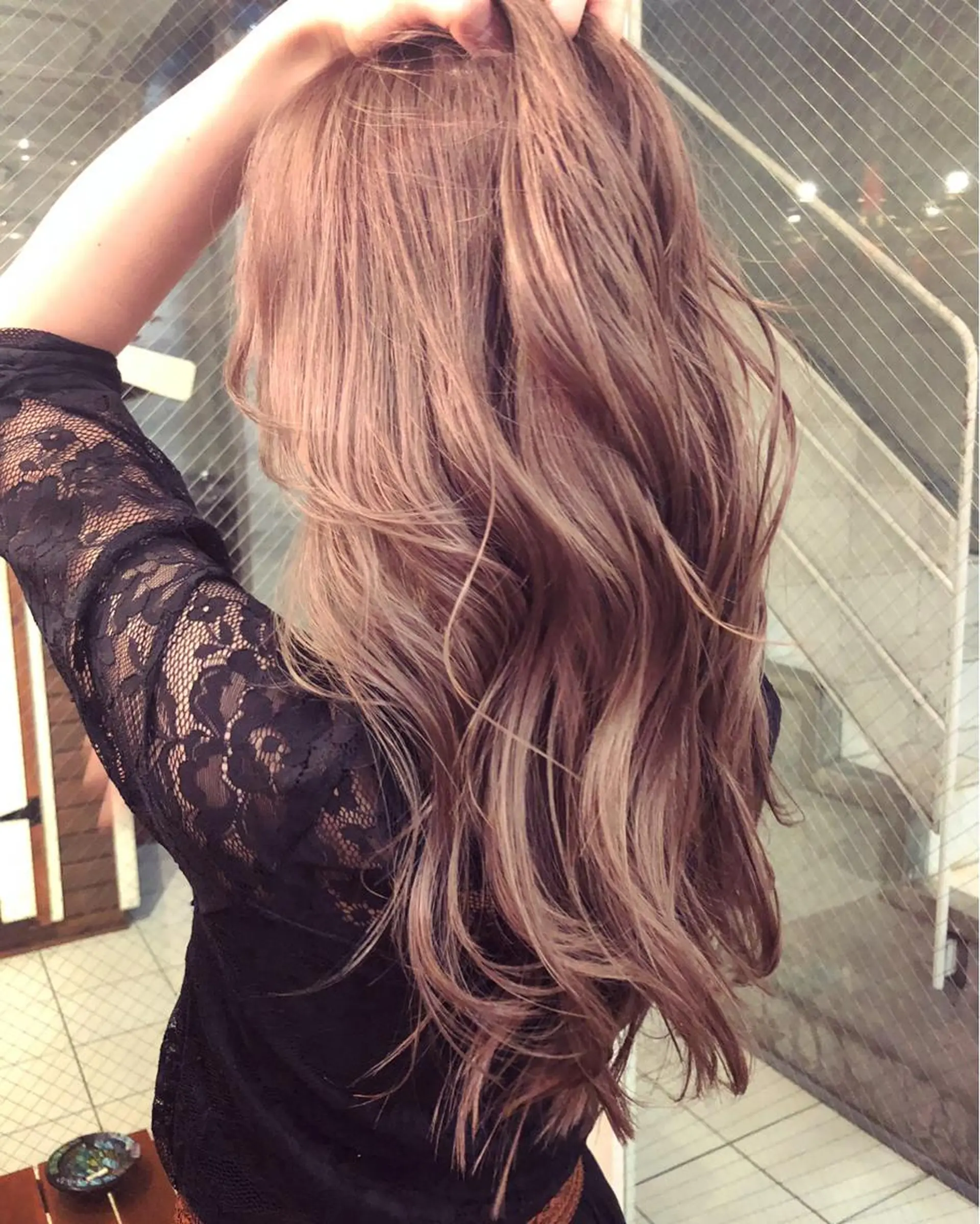 ロング カラー ベージュカラー 白髪ぼかし×デザイン 🕊️🫧ホウジョウのヘアスタイル