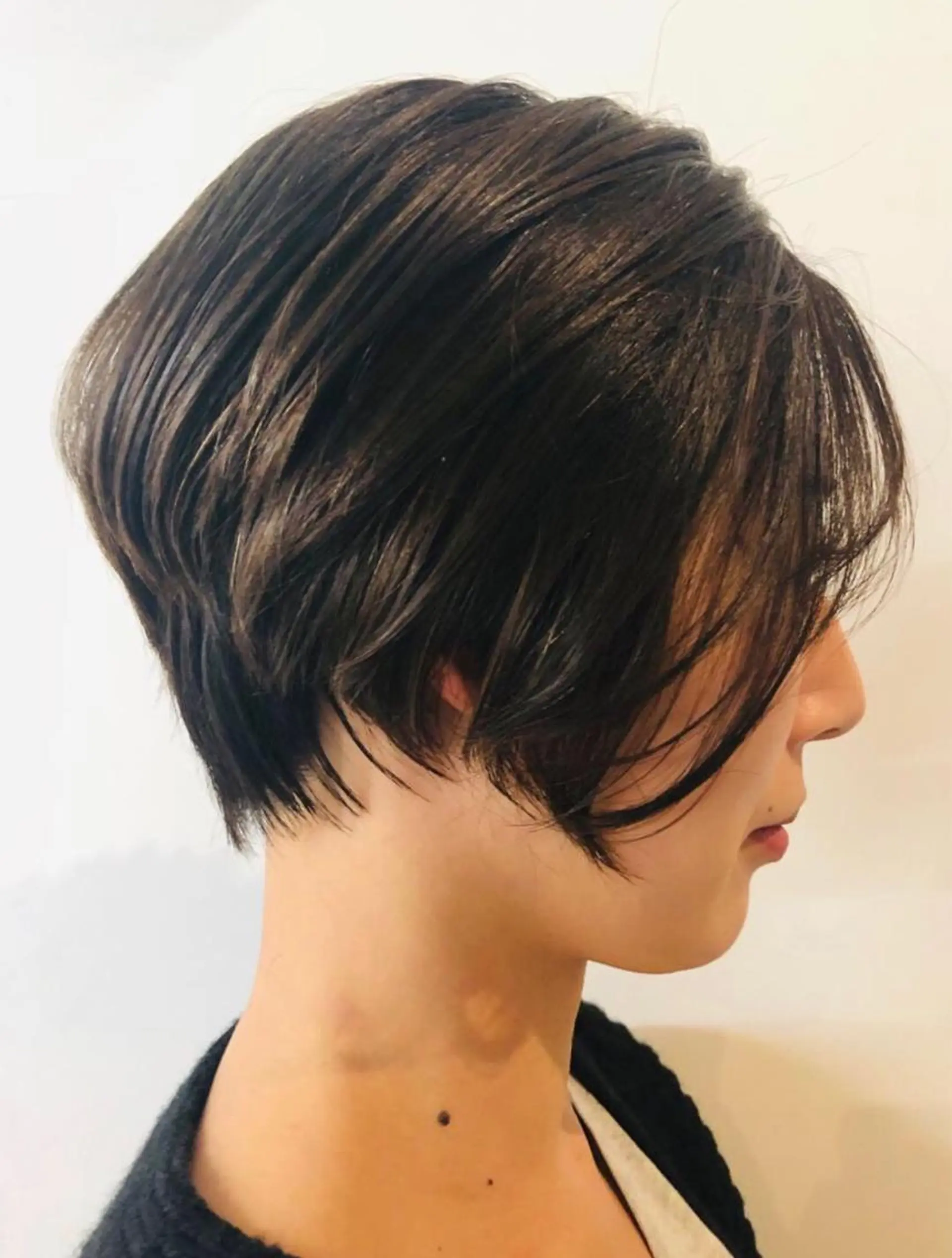 ショート カラー ハンサムショート ショートヘア ブリーチ👩‍🦳/ ‪✂︎MANAMIのヘアスタイル