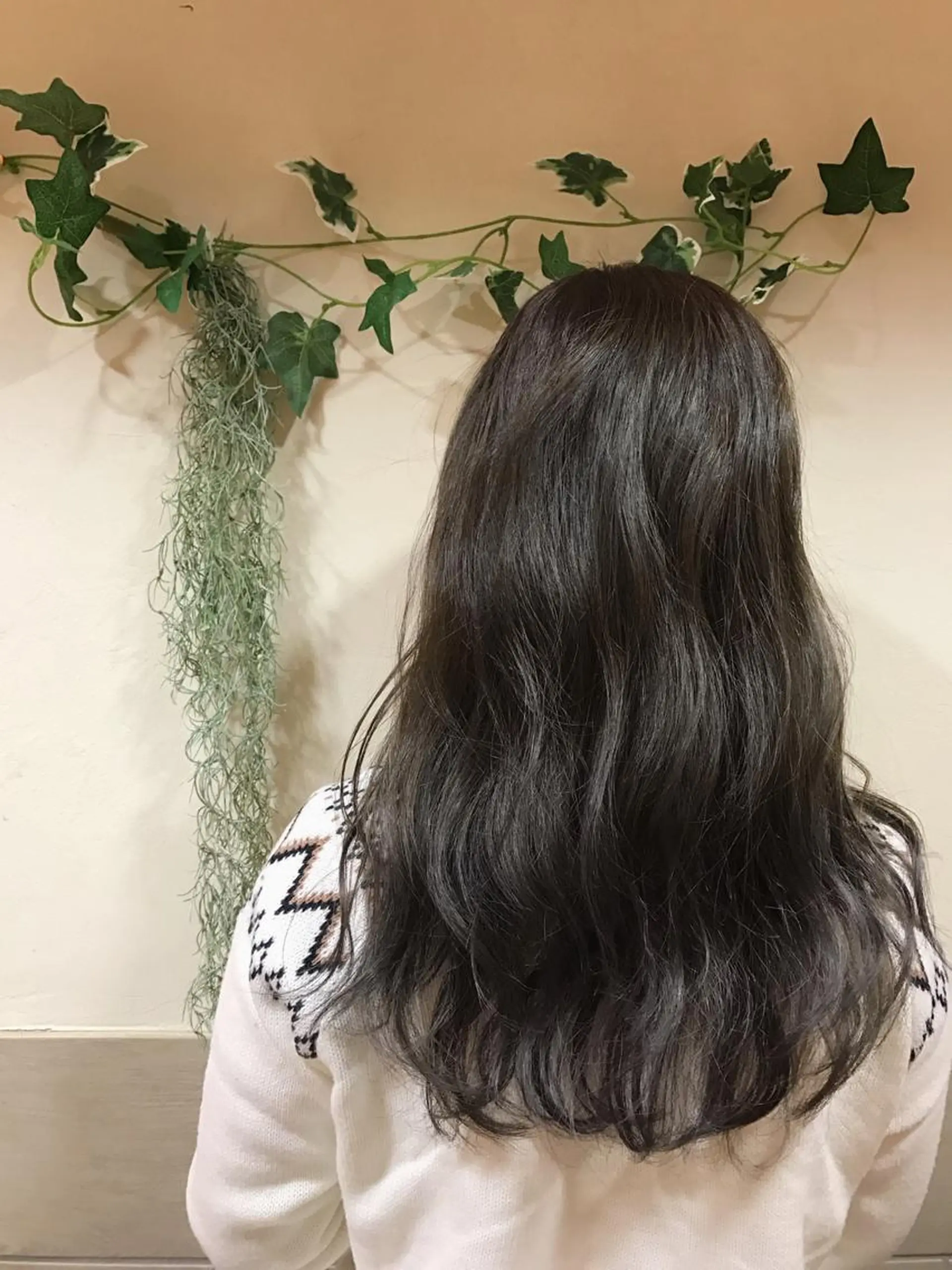 ロング カラー 🪐脱白髪染め 🪐松尾菜々美のヘアスタイル