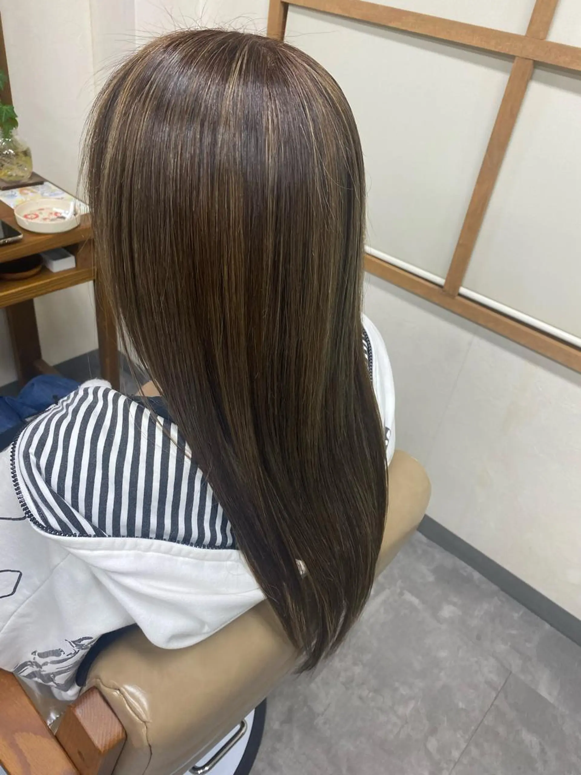 ロング ハイライト 髪質改善 カット ヘアカラー トリートメント 永沼 真依のヘアスタイル