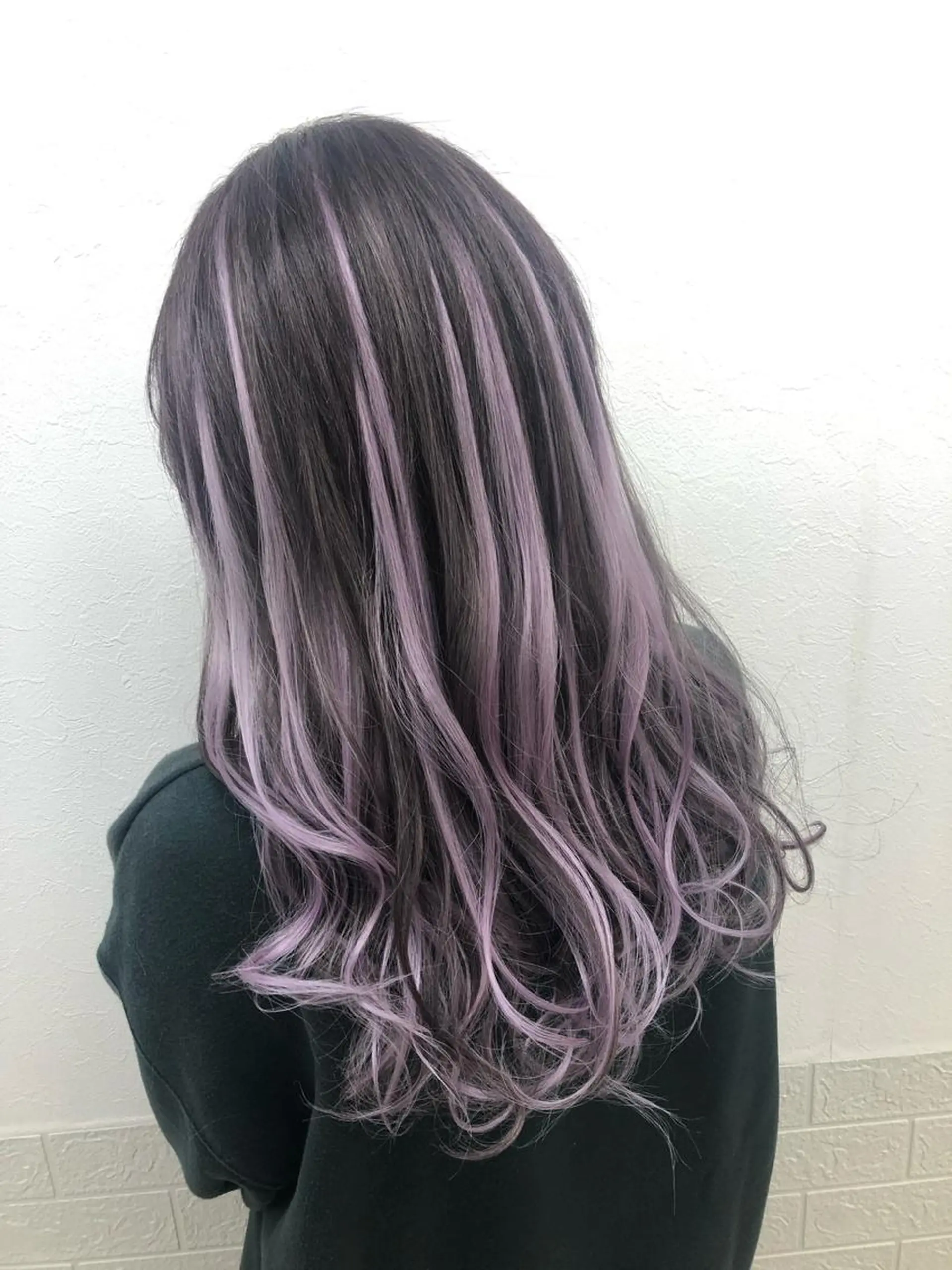 カラー ダブルスキルエクステ /羽エクステ白石宇由のヘアスタイル
