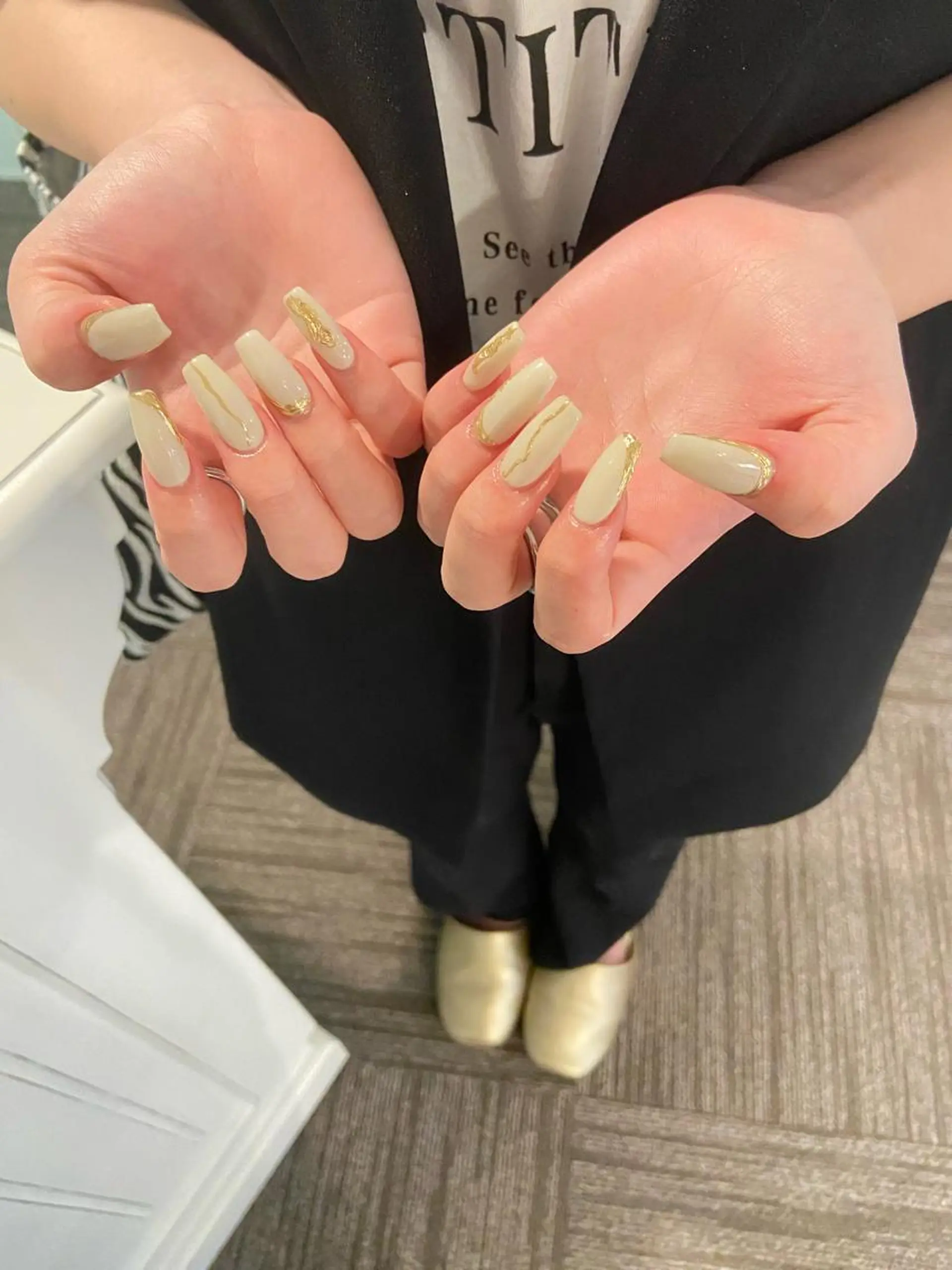 ネイル アートネイル 韓国ネイル マットネイル ミラーネイル ニュアンスネイル ハンドネイル 🎀 D.d _nailのネイルデザイン