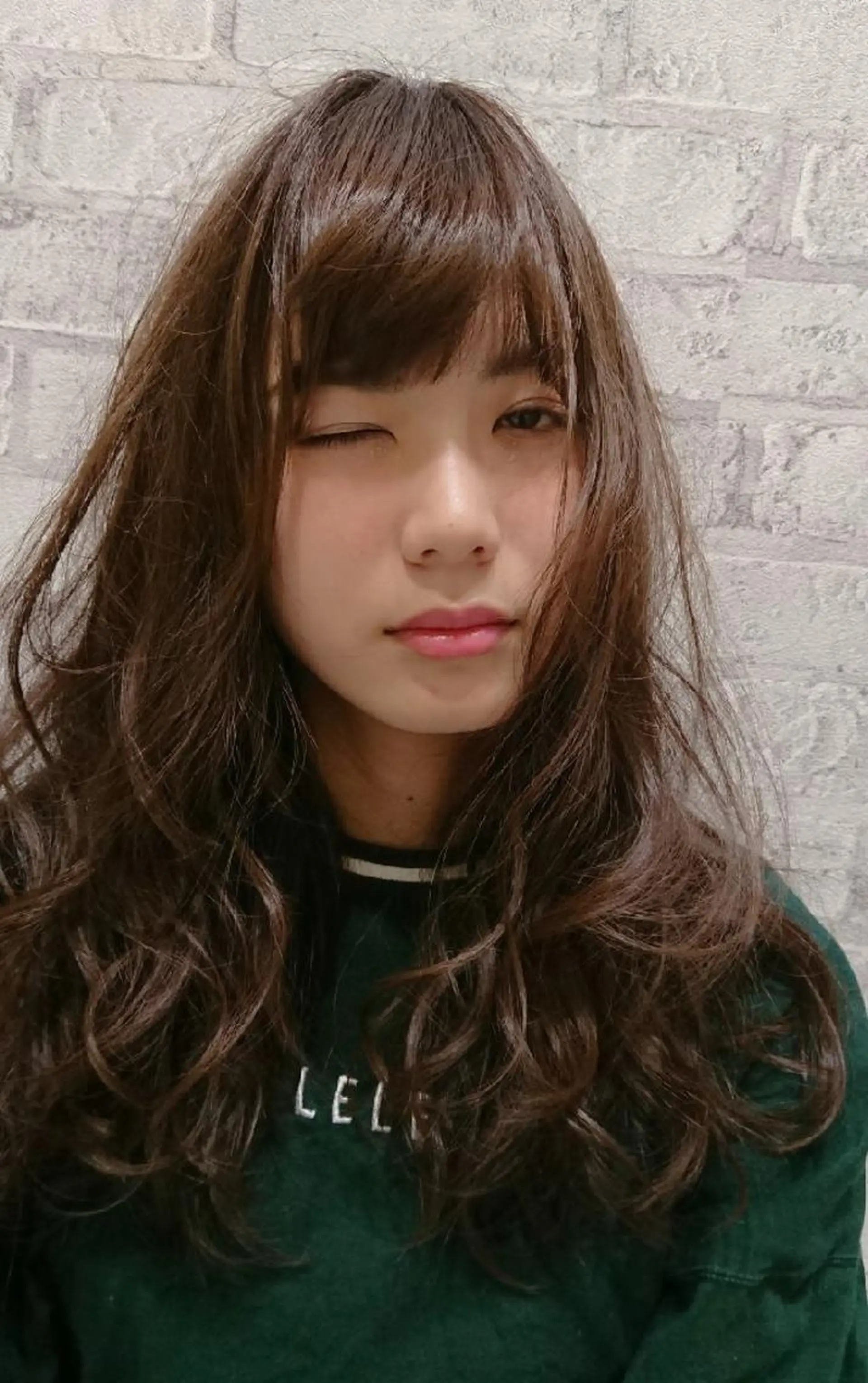 セミロング カラー ヘアアレンジ 秋山 幸太のヘアスタイル