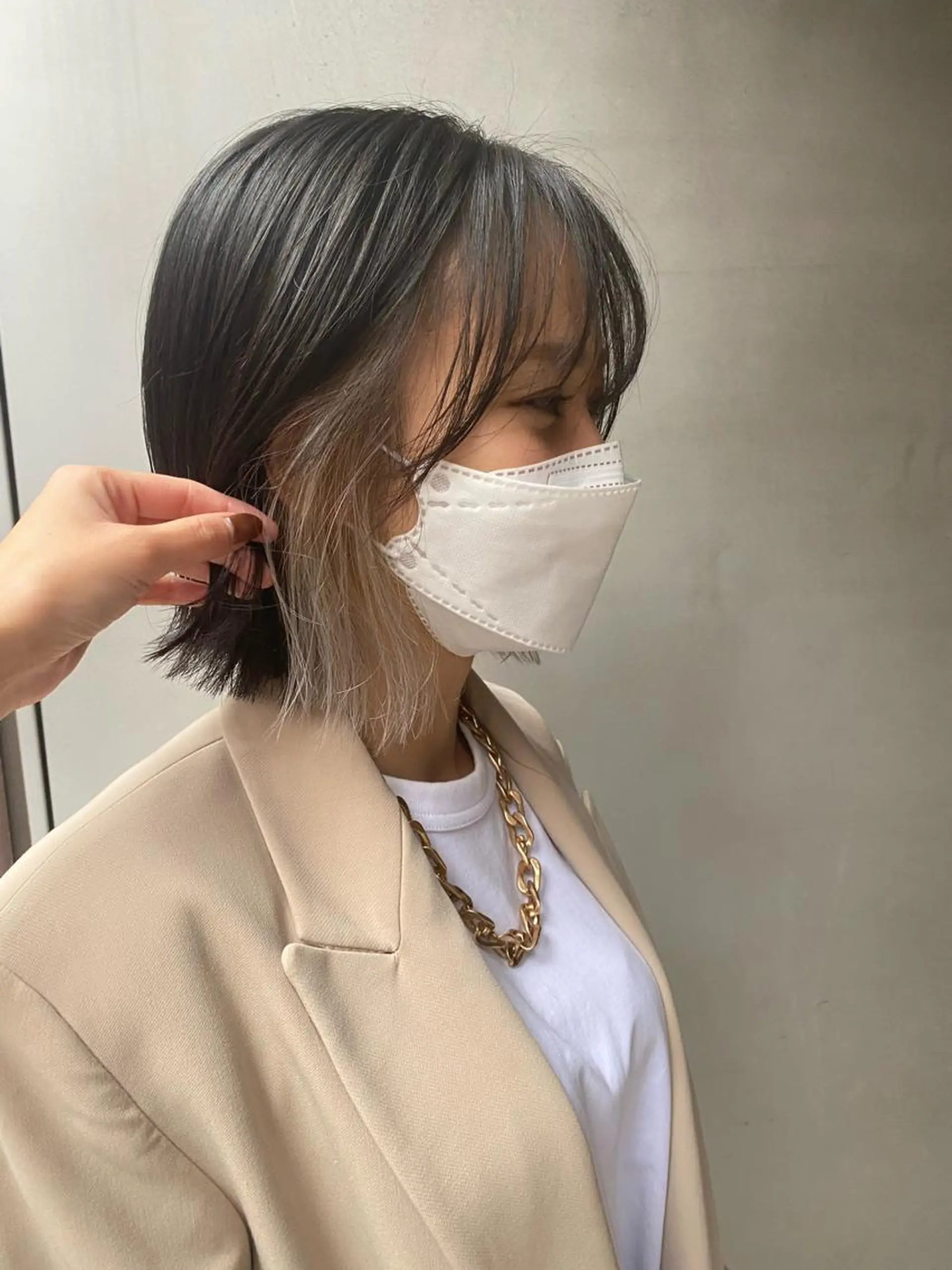 ミディアム shiori ﾍﾞｰｼﾞｭｶﾗｰのヘアスタイル