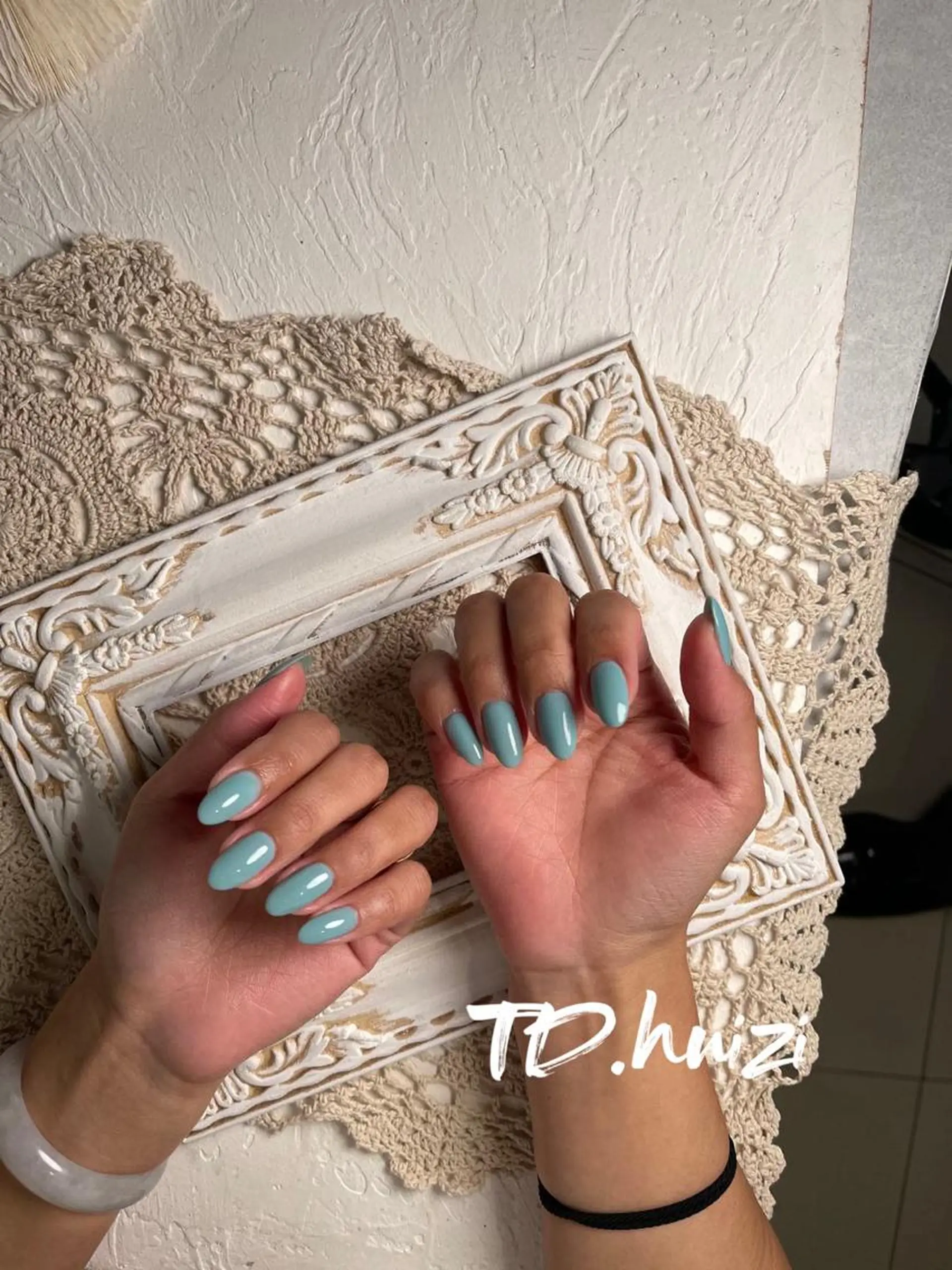 ミディアム めぐみのネイルサロン スタッフ練習のネイルデザイン