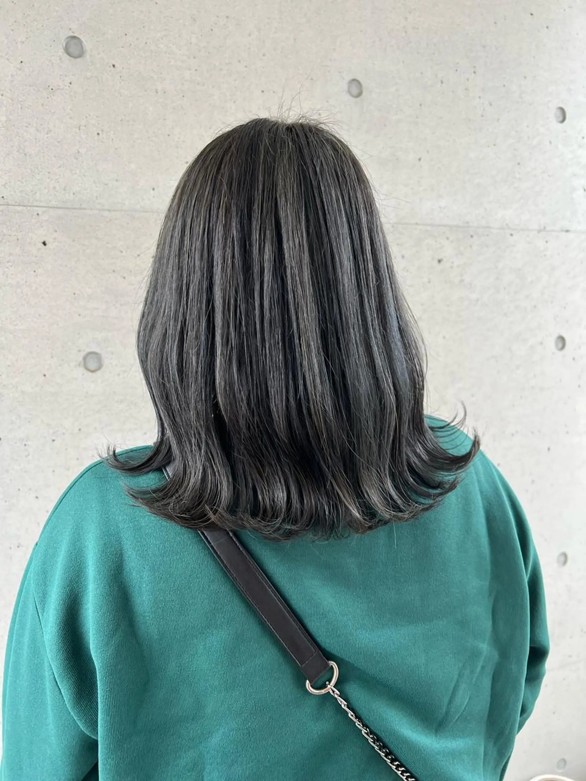 ミディアム 岸田莉奈/ ゆるふわ/ナチュラルのヘアスタイル