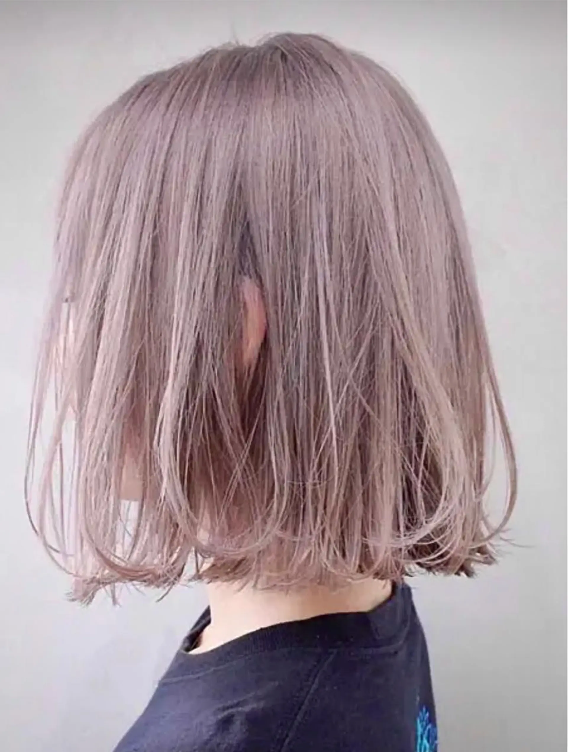 ショート カラー グレージュ ピンクカラー ヘアカラー トリートメント ケア剤オタク×海外 ヘア長谷川裕起のヘアスタイル