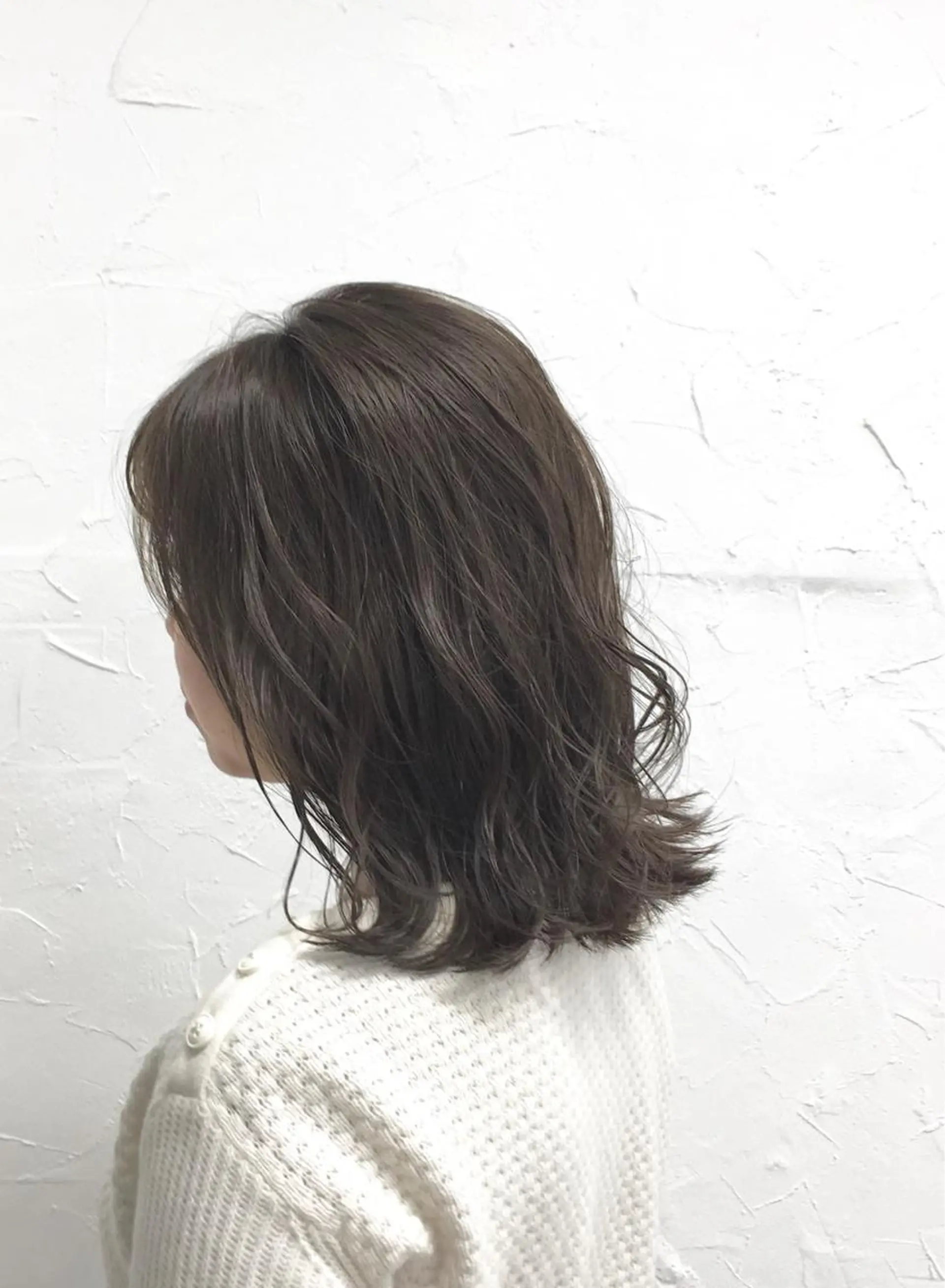 ミディアム ヘアアレンジ アッシュ 脱！黒髪 ダブルカラー【上野】のヘアスタイル