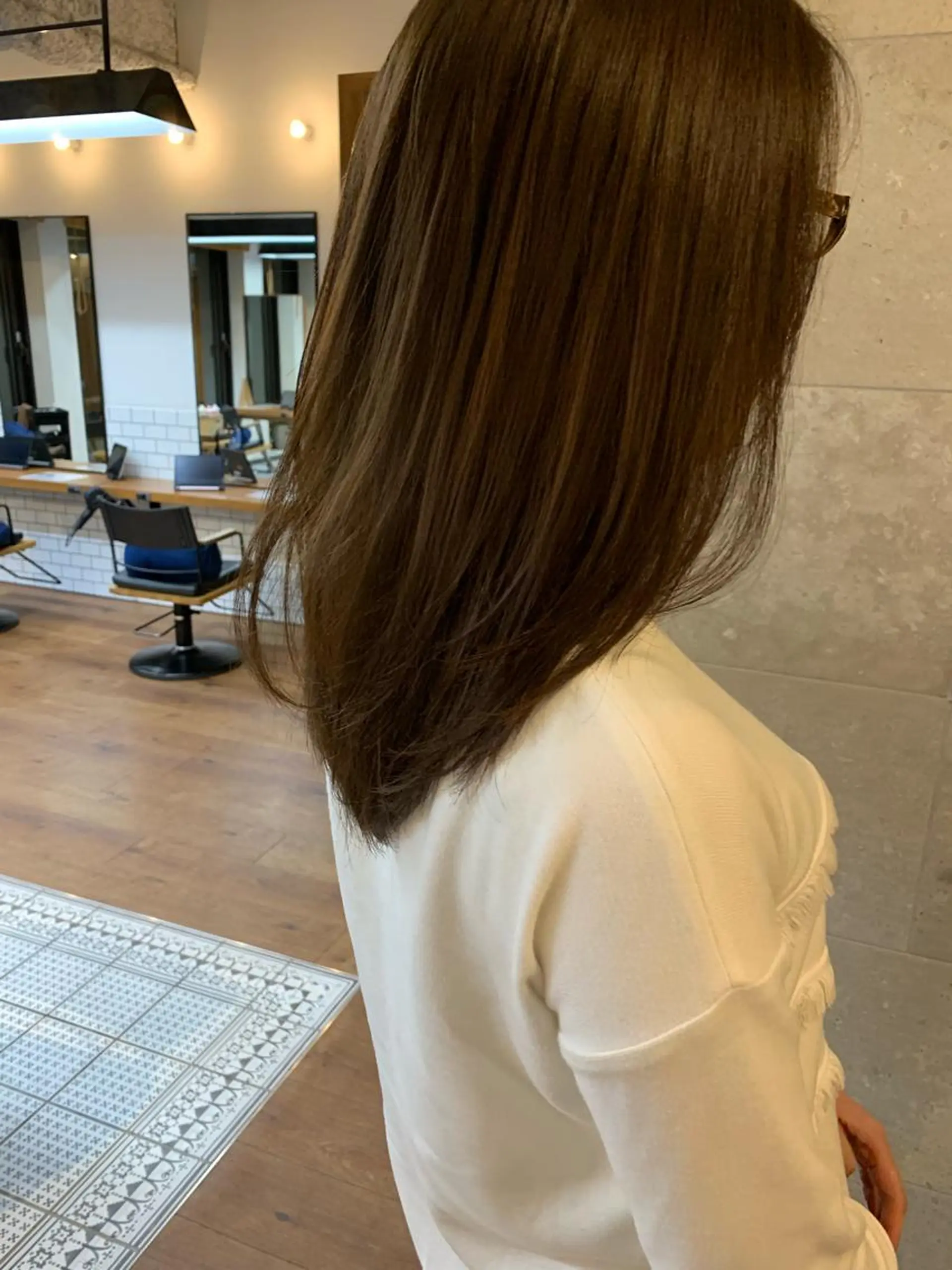 セミロング 開發 智也のヘアスタイル