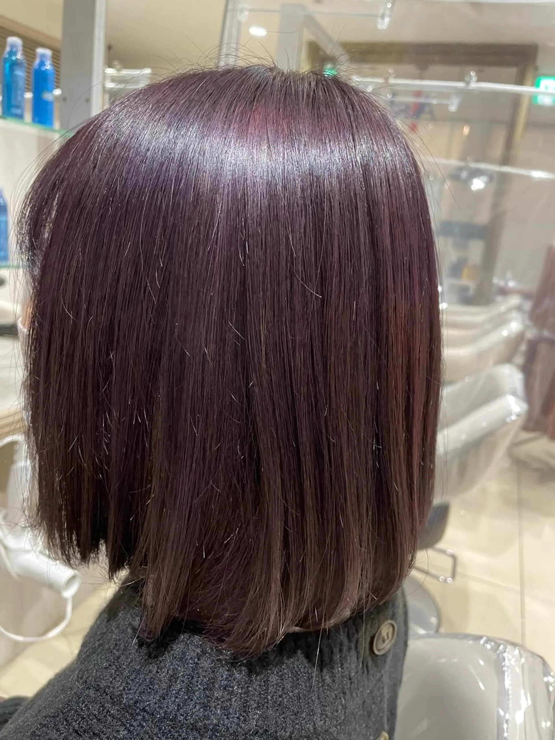 カラー 岡屋 瞬のヘアスタイル
