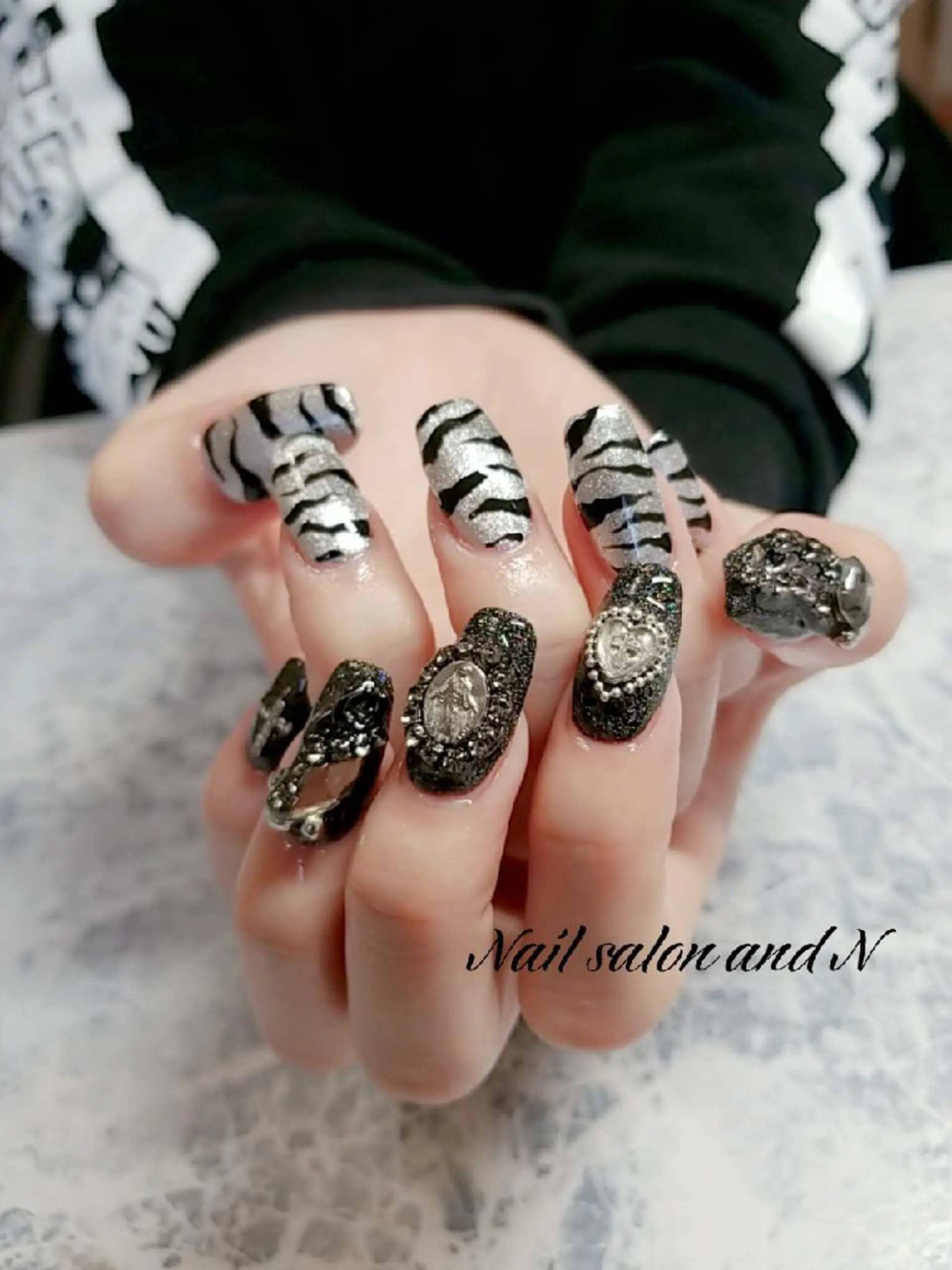 ネイル and Nのネイルデザイン