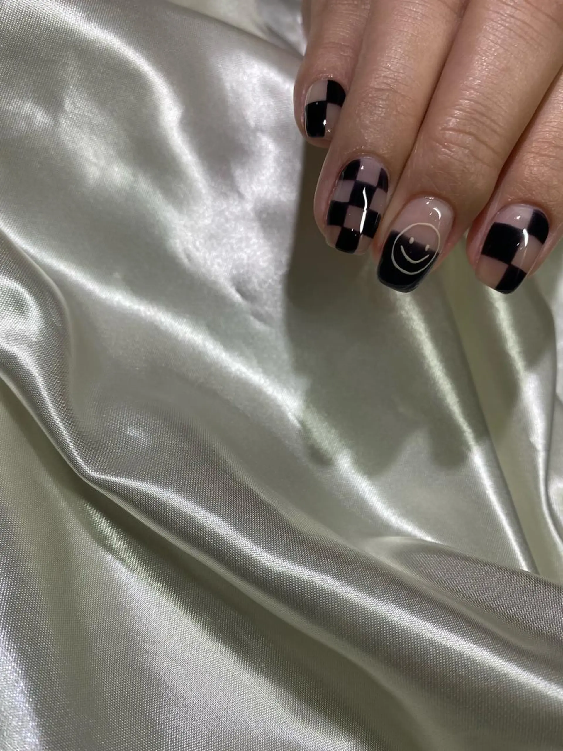 ネイル 持ち込み ニュアンスネイル Charme. NOBUKOのネイルデザイン